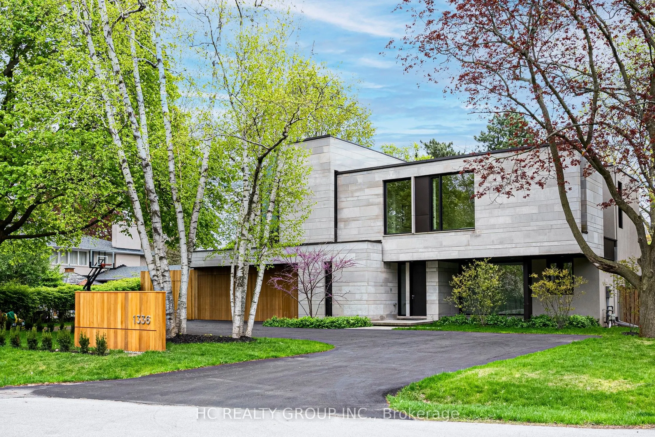 1336 Hillhurst Road