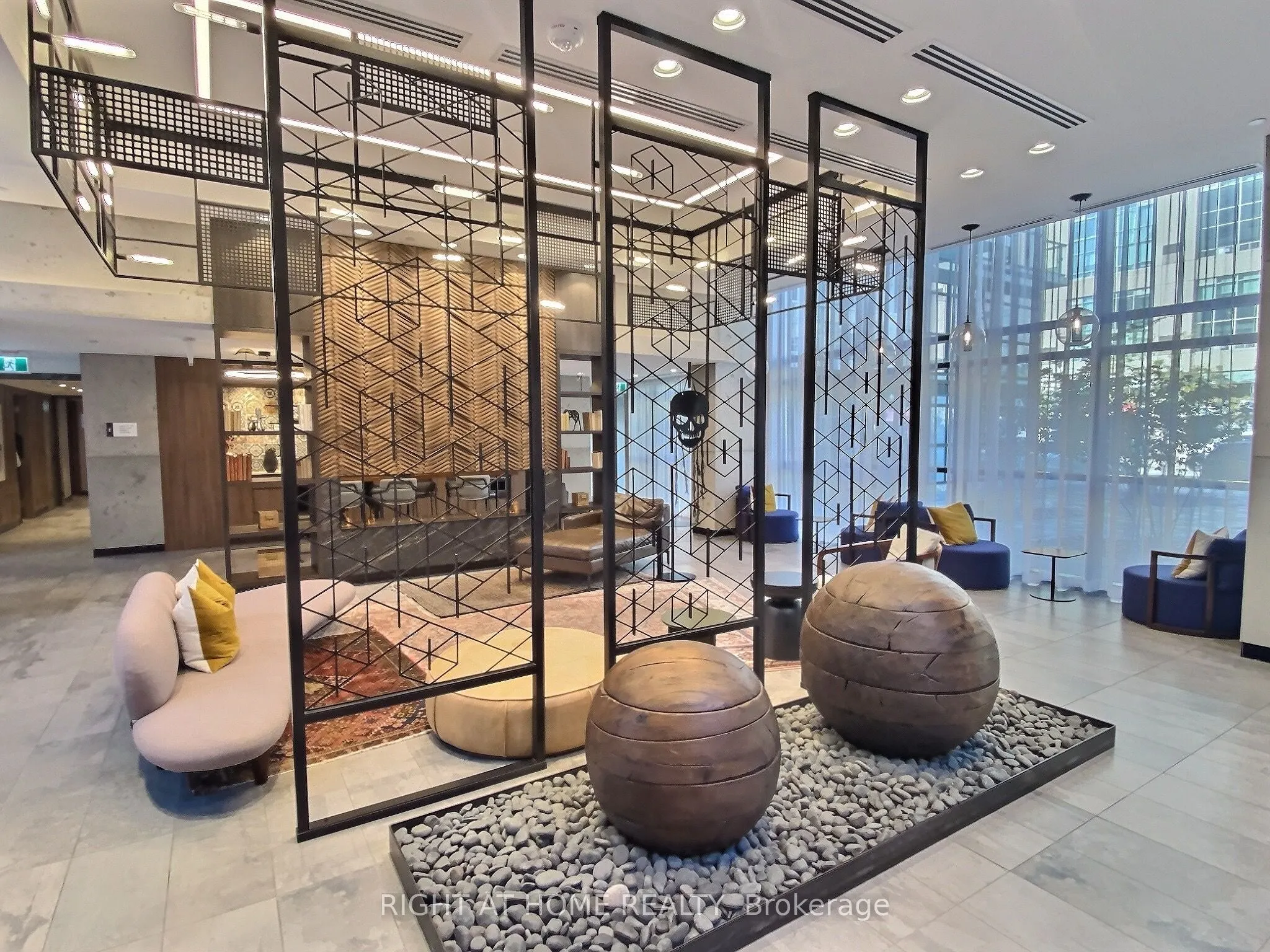 251 Manitoba Street, #2707