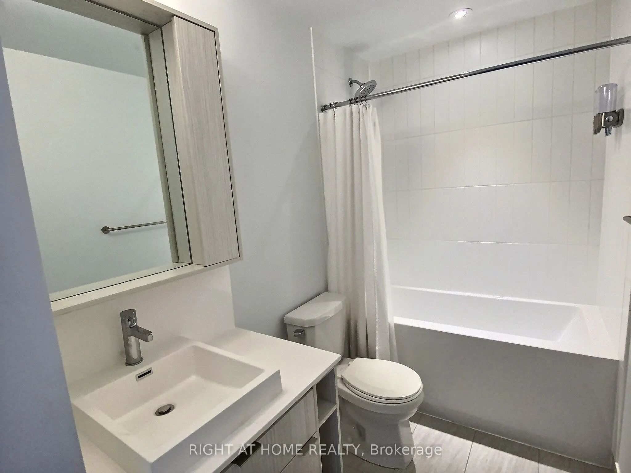 251 Manitoba Street, #2707