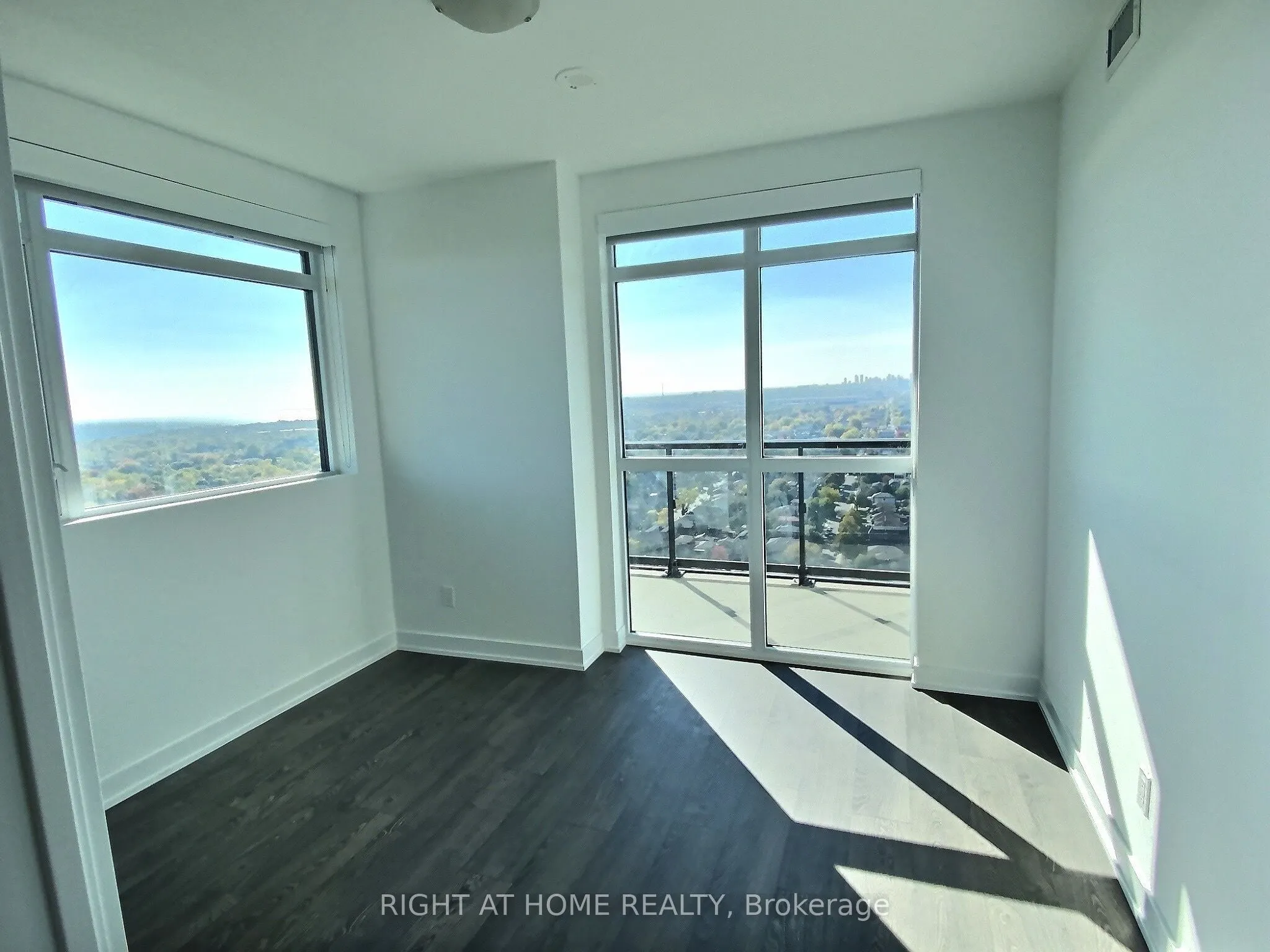251 Manitoba Street, #2707