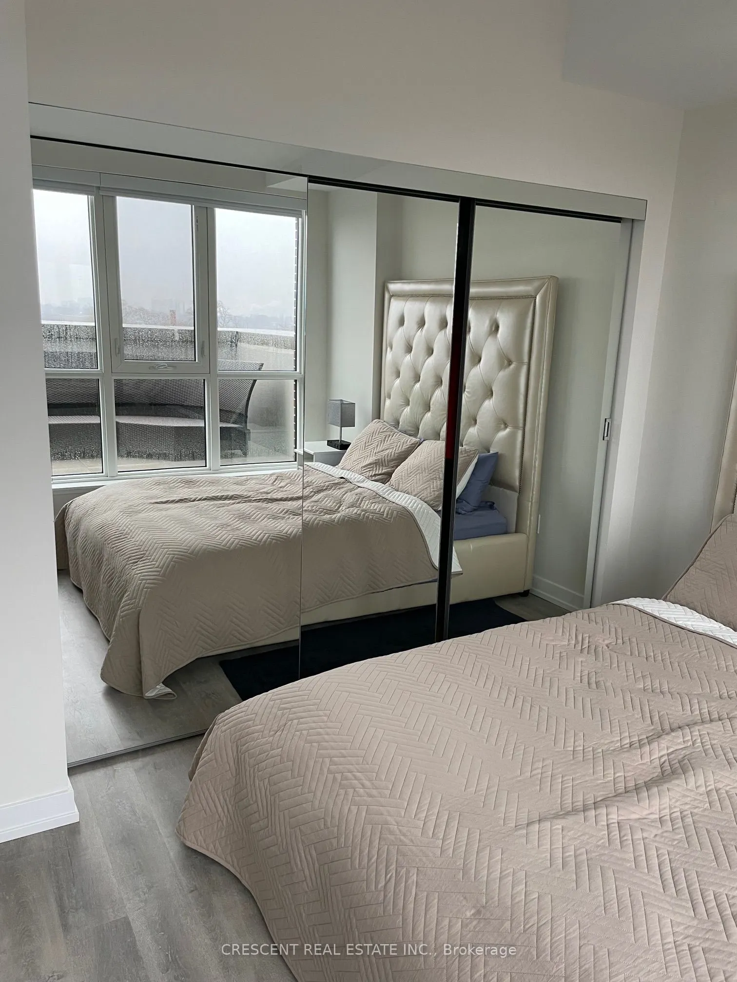 2300 St Clair Avenue W, #527