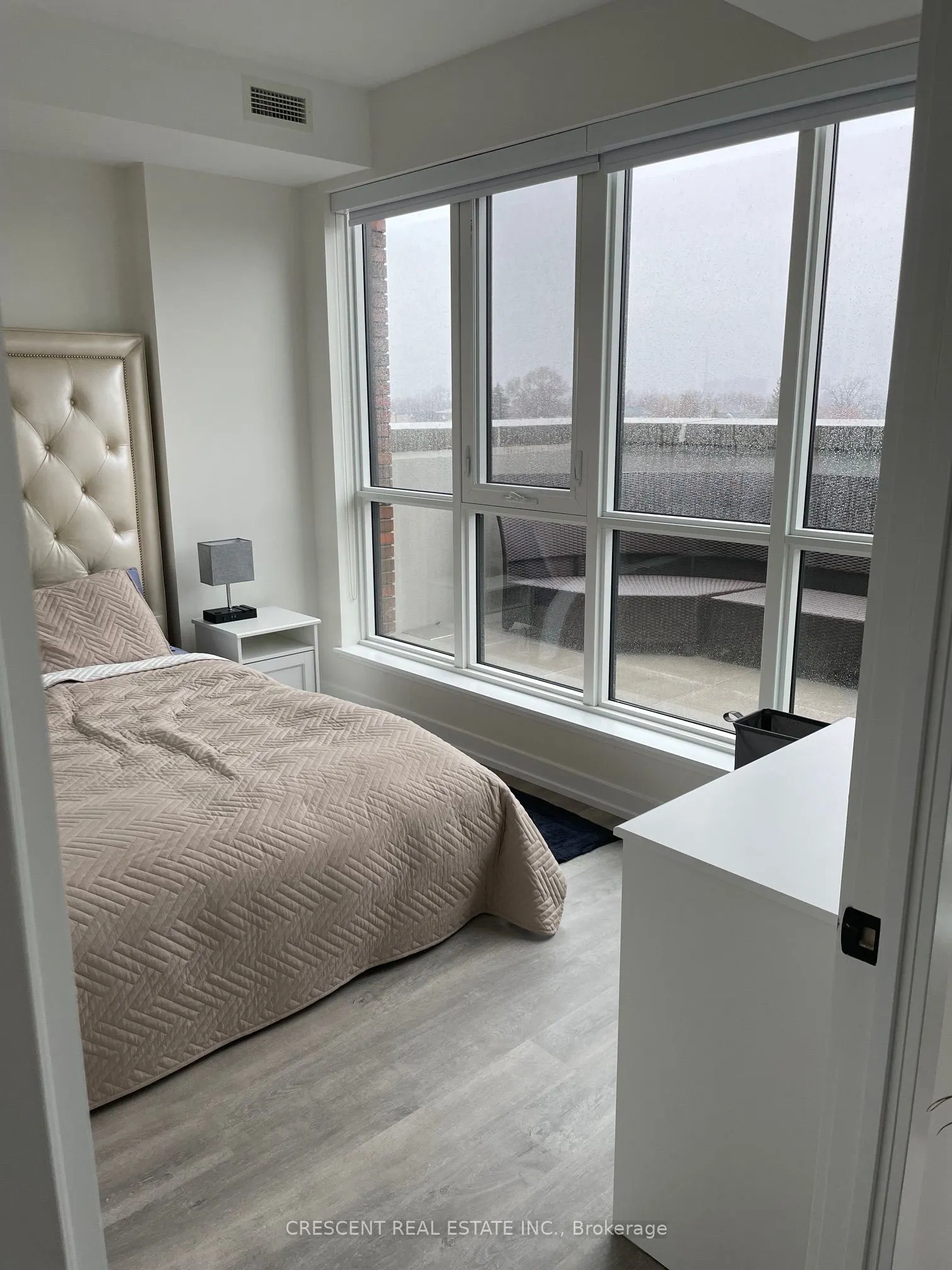 2300 St Clair Avenue W, #527