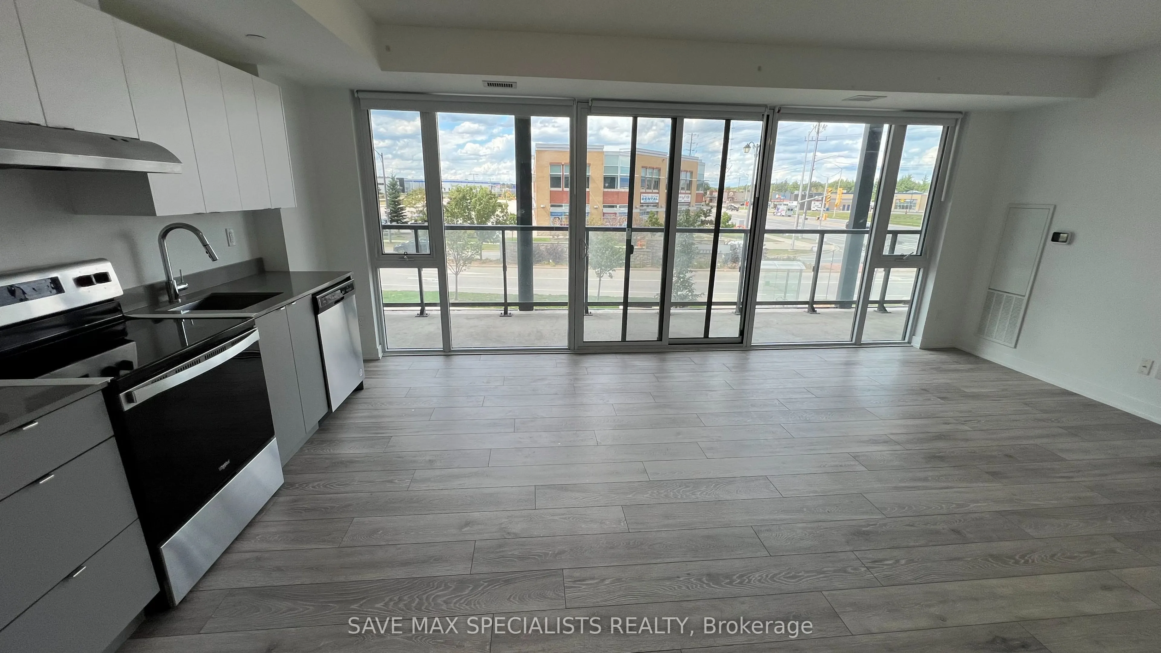 3200 Dakota Common Court, #B201