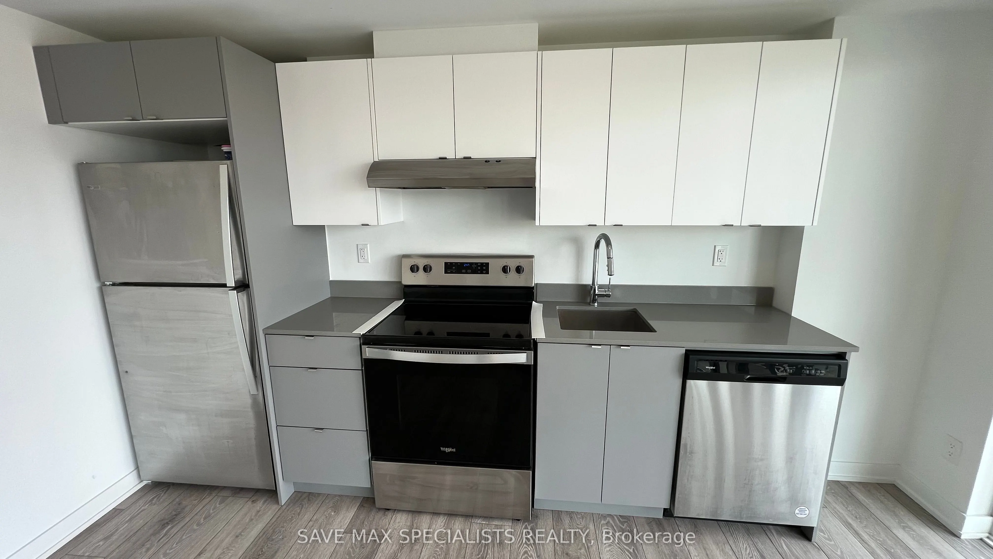 3200 Dakota Common Court, #B201