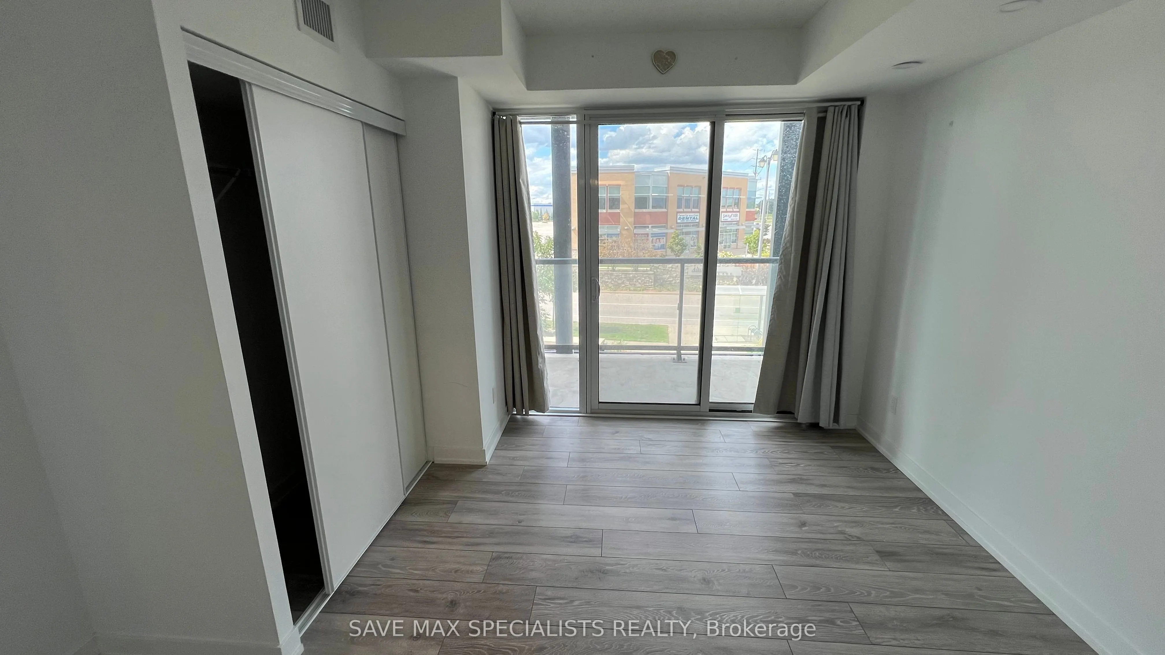 3200 Dakota Common Court, #B201