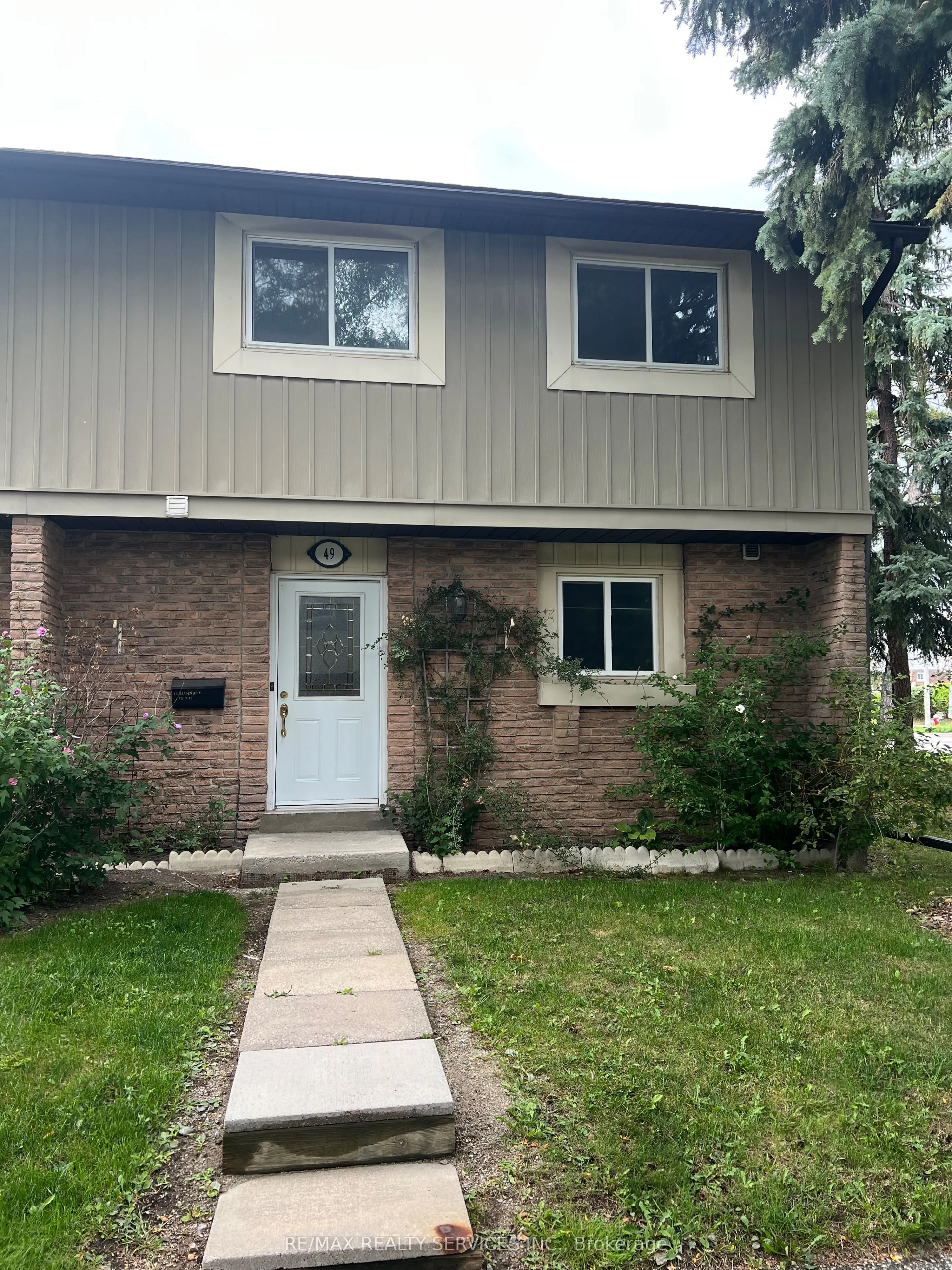 93 Hansen Road N, #49