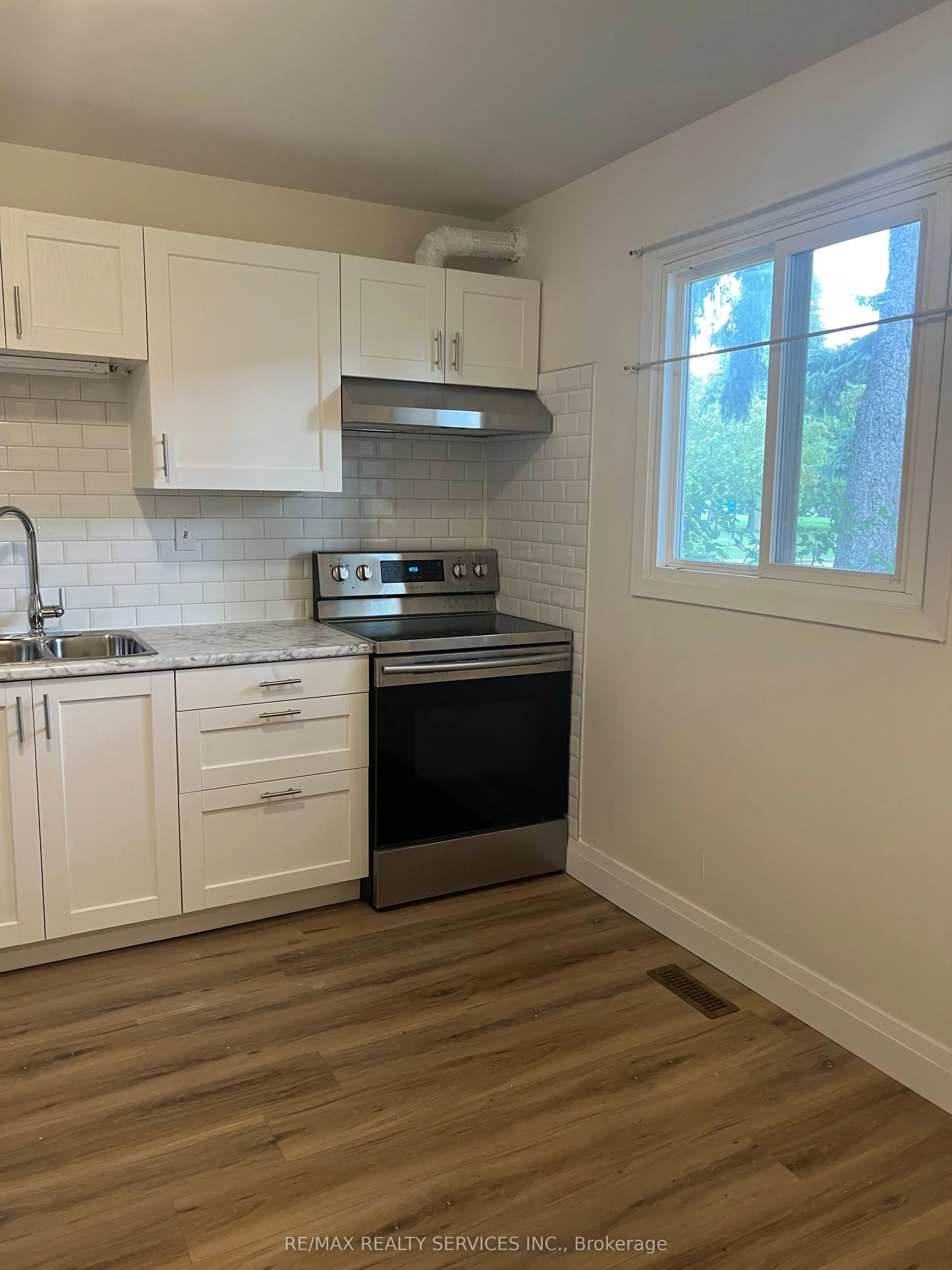 93 Hansen Road N, #49