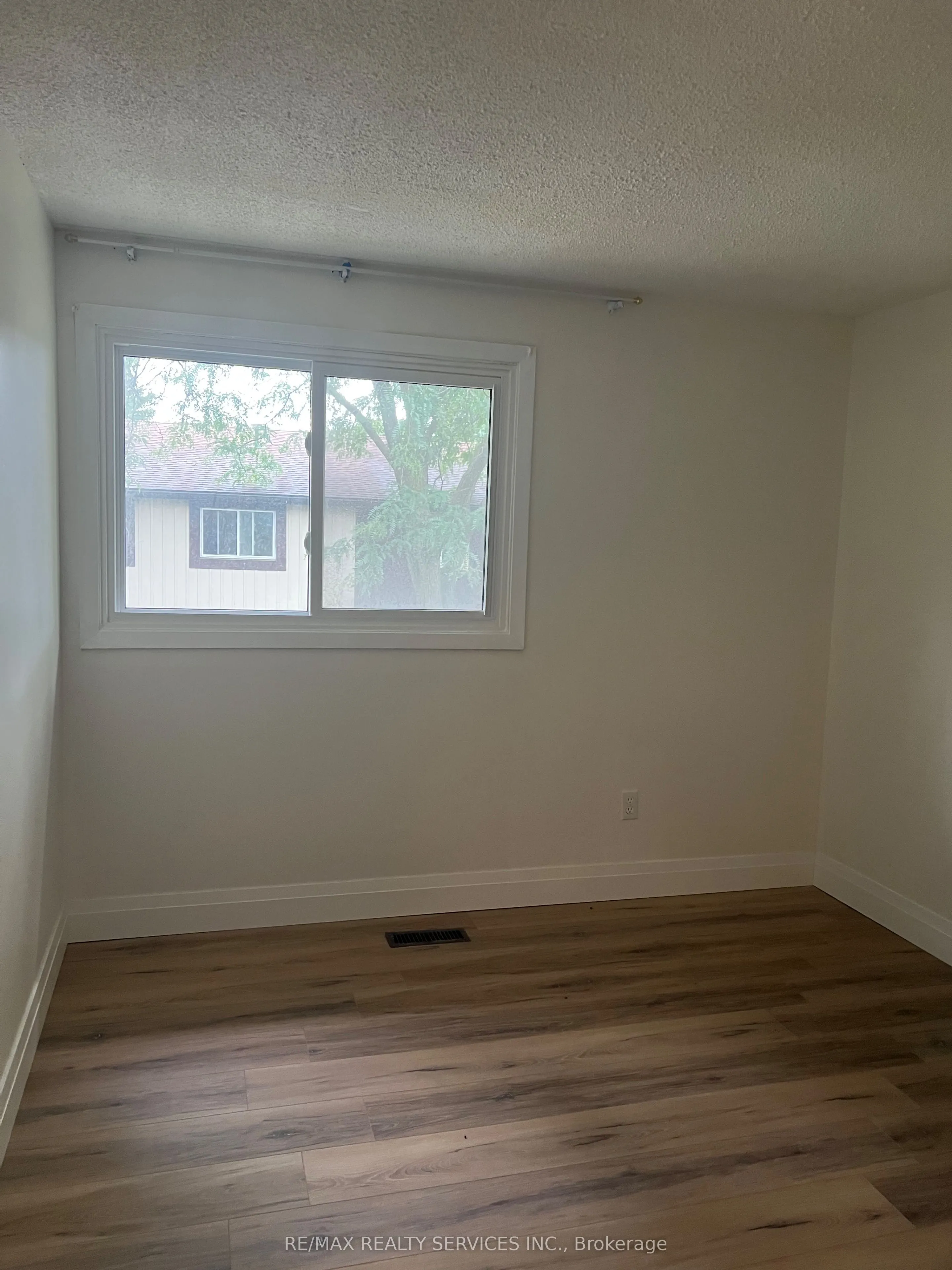 93 Hansen Road N, #49