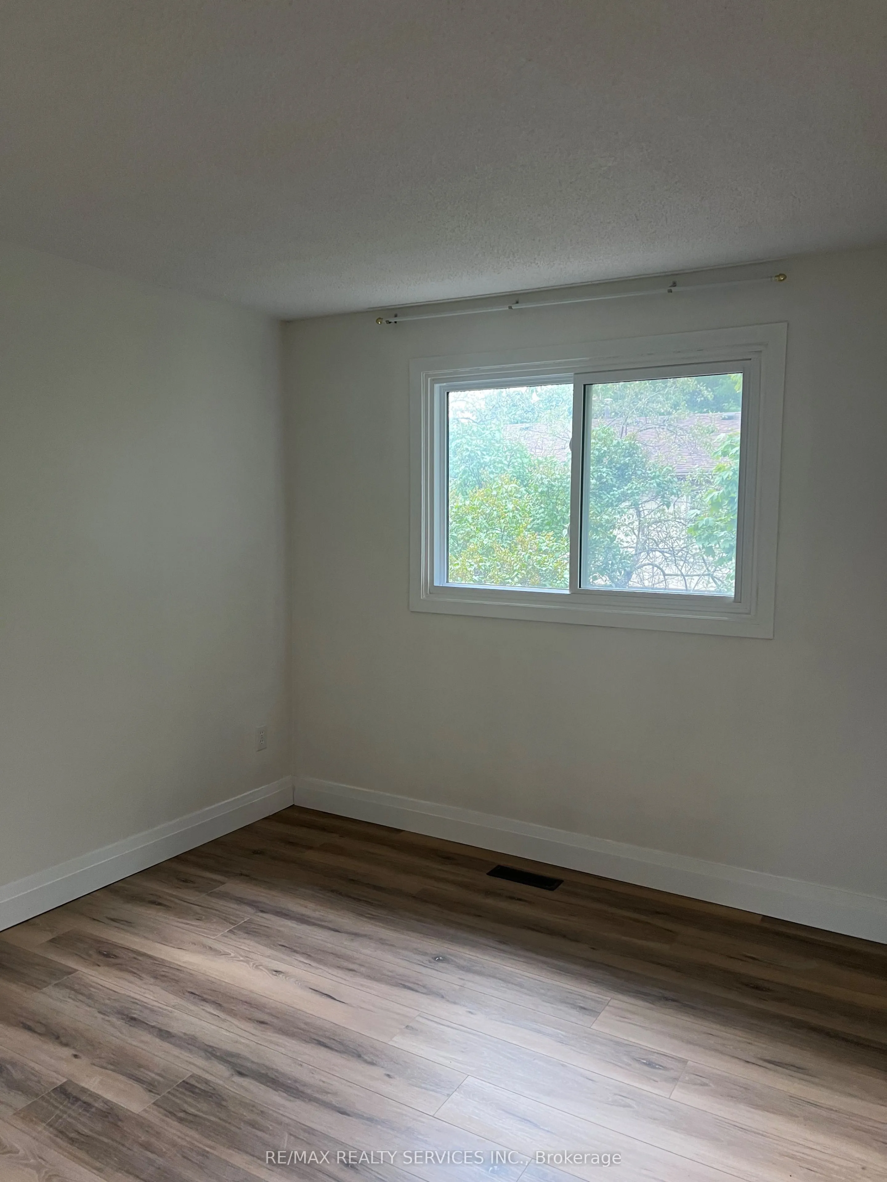 93 Hansen Road N, #49