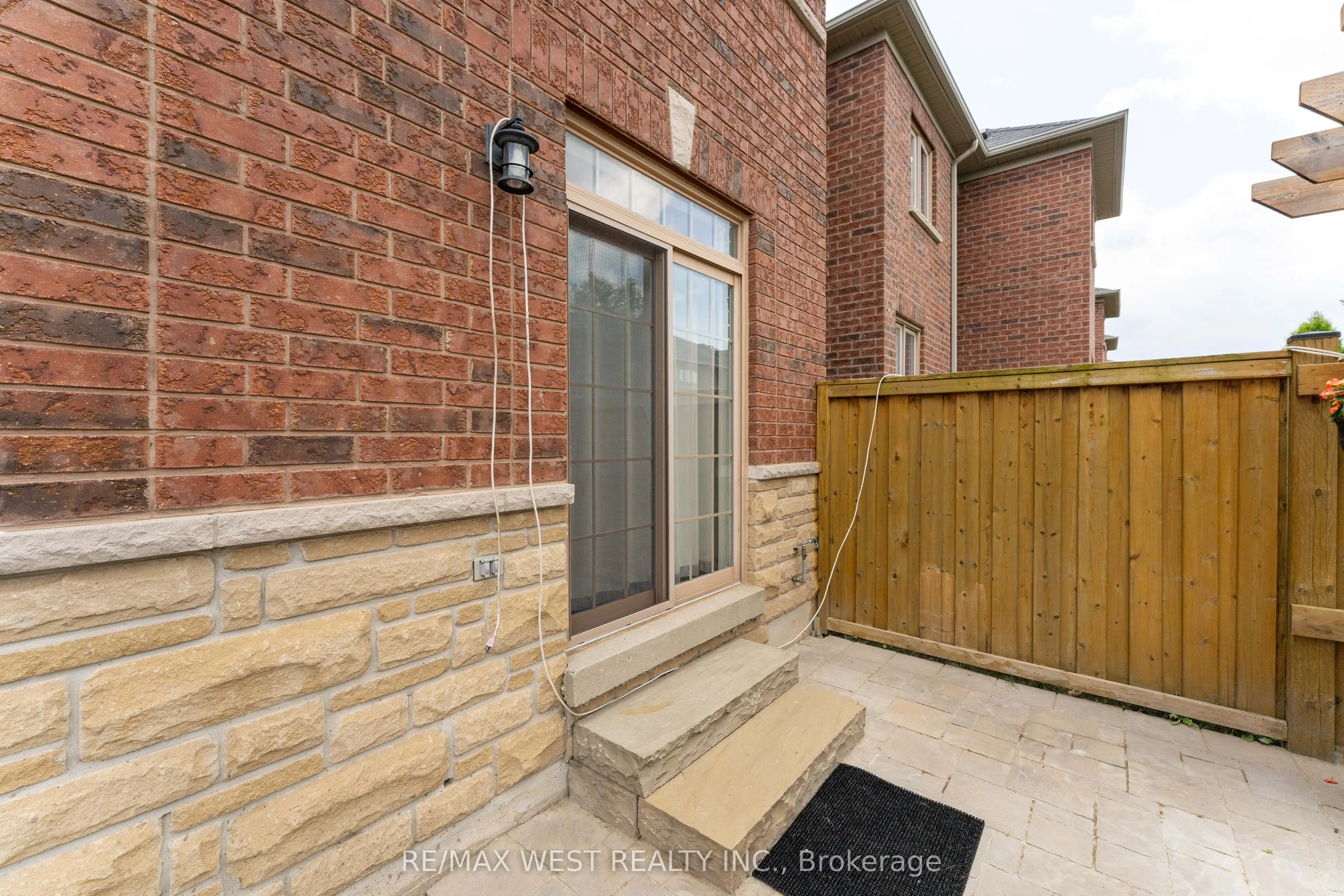 2120 Fiddlers Way