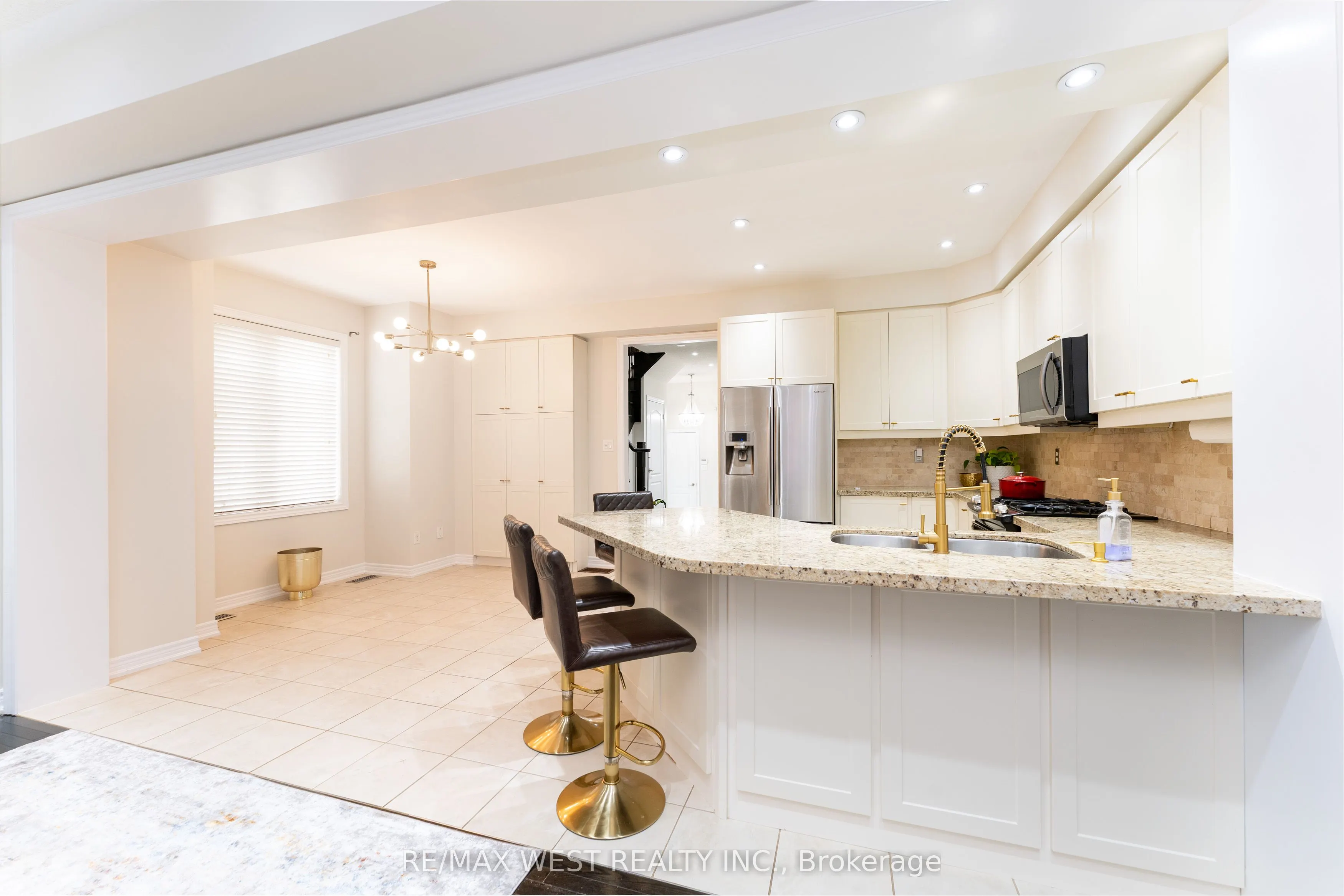 2120 Fiddlers Way