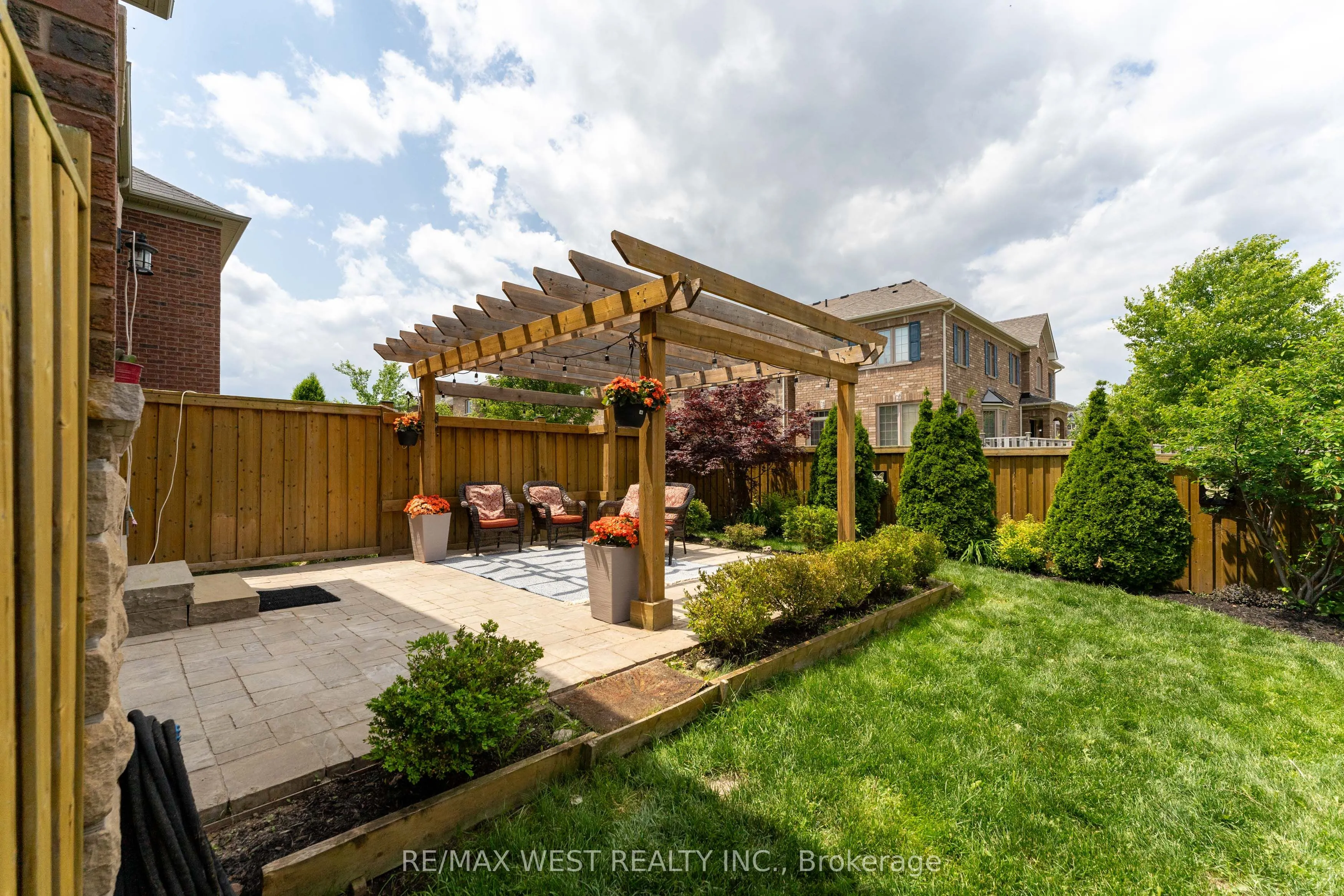 2120 Fiddlers Way