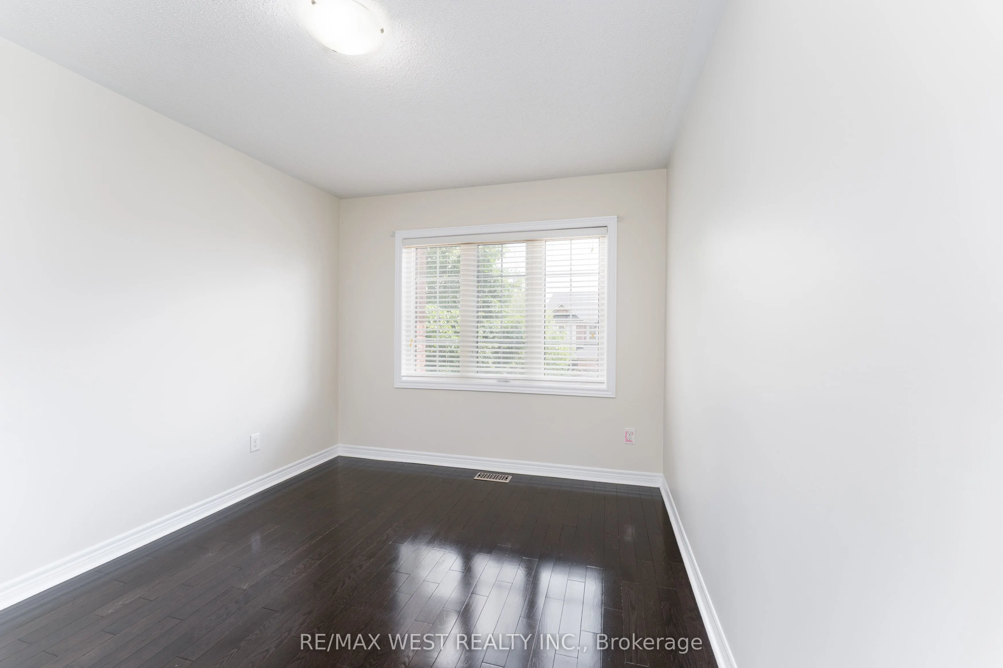 2120 Fiddlers Way