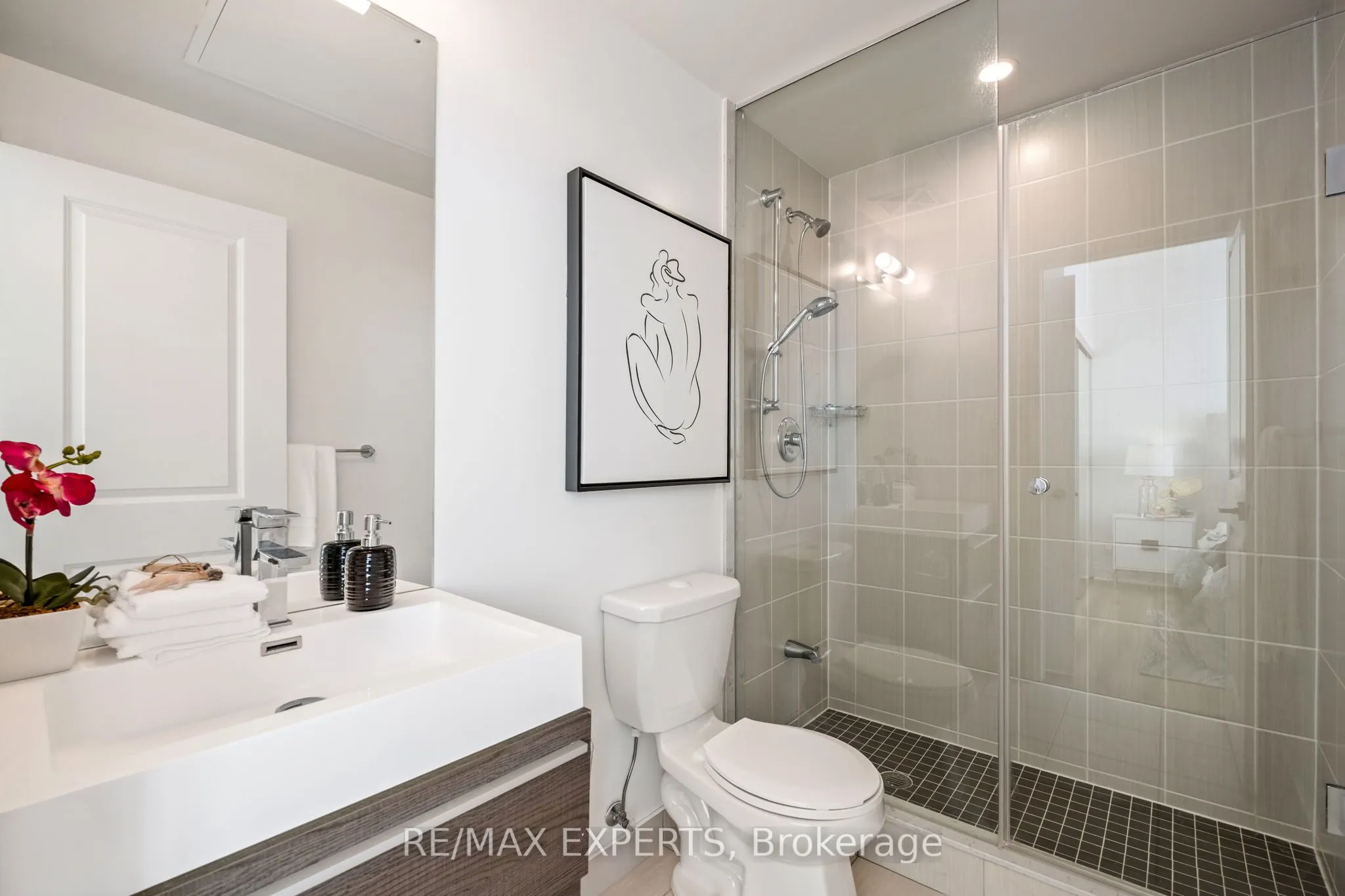 17 Zorra Street, #2006