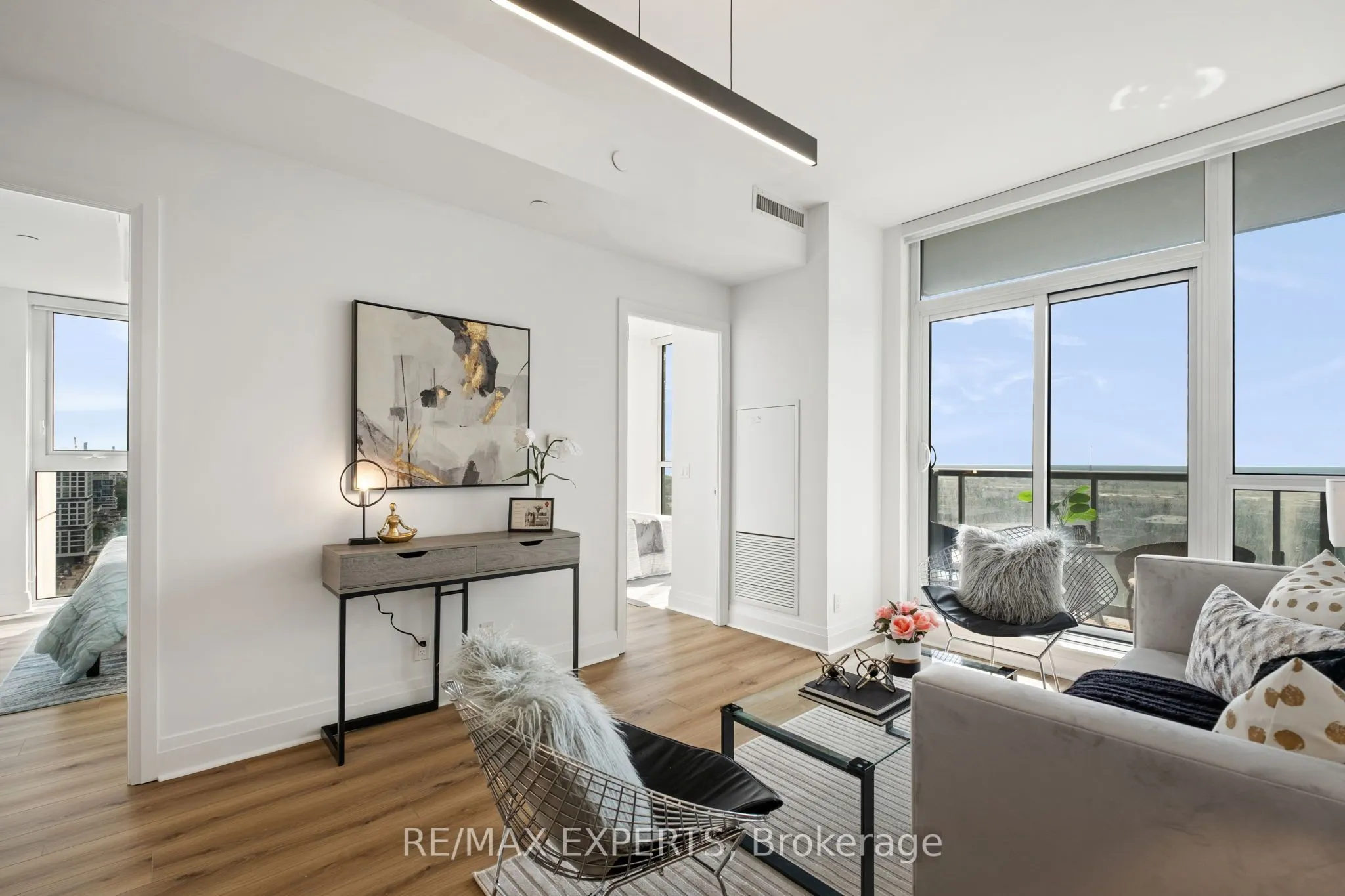 17 Zorra Street, #2006