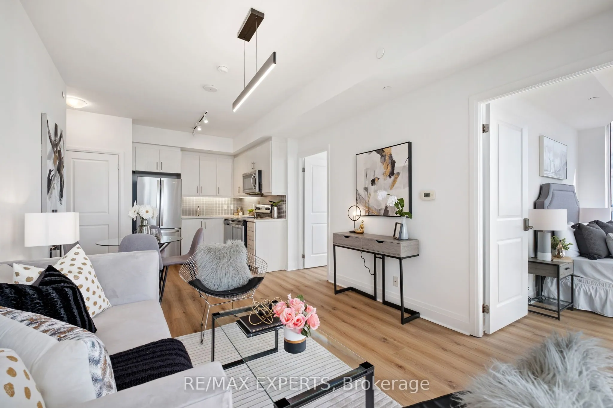 17 Zorra Street, #2006