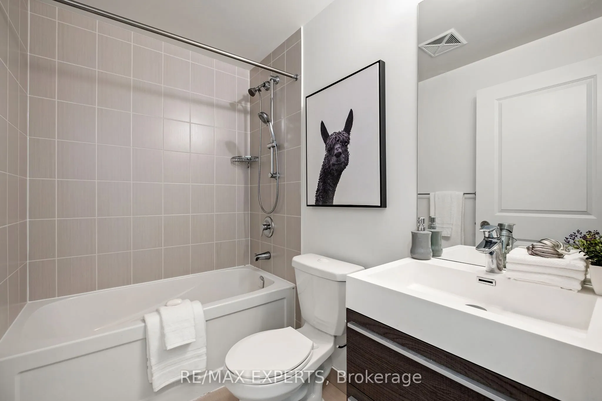 17 Zorra Street, #2006