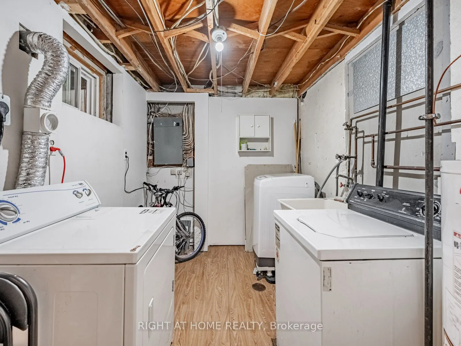 2380 Bromsgrove Road SW, #9