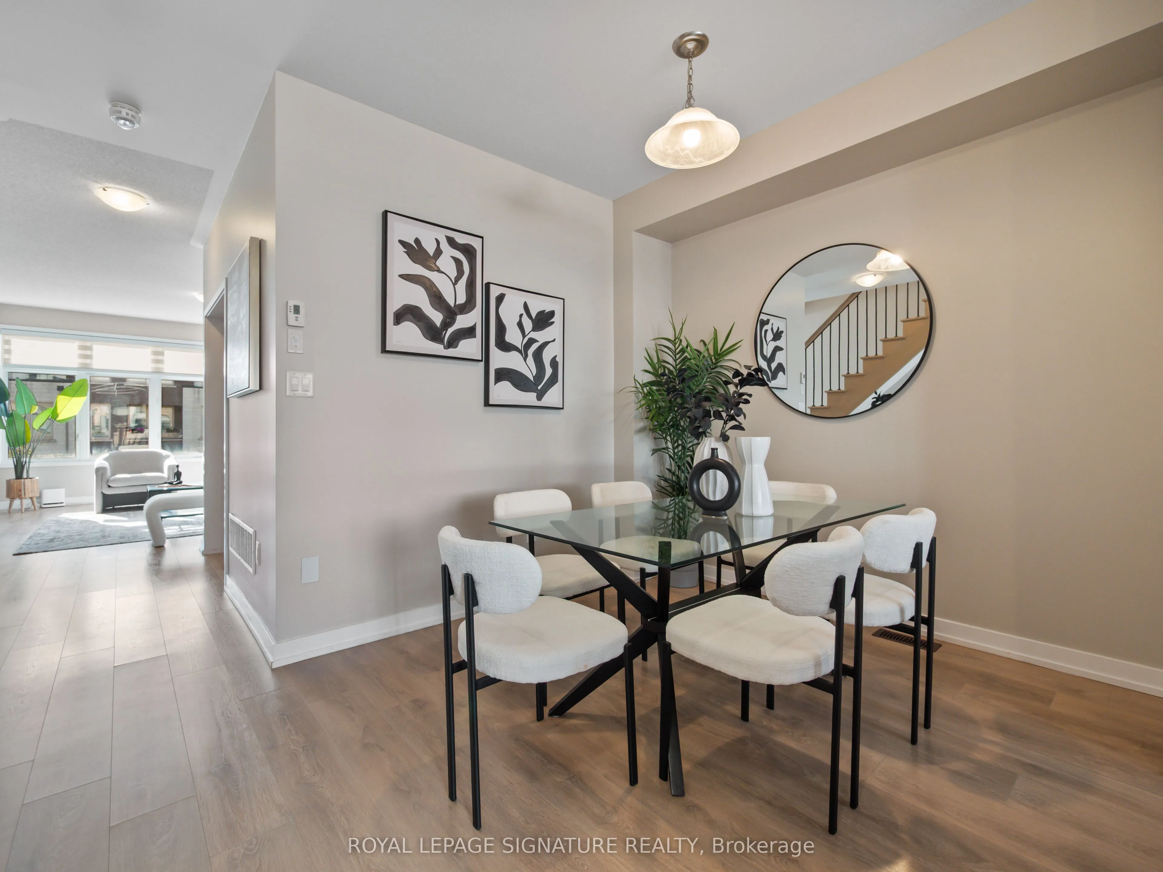 217 Huguenot Road