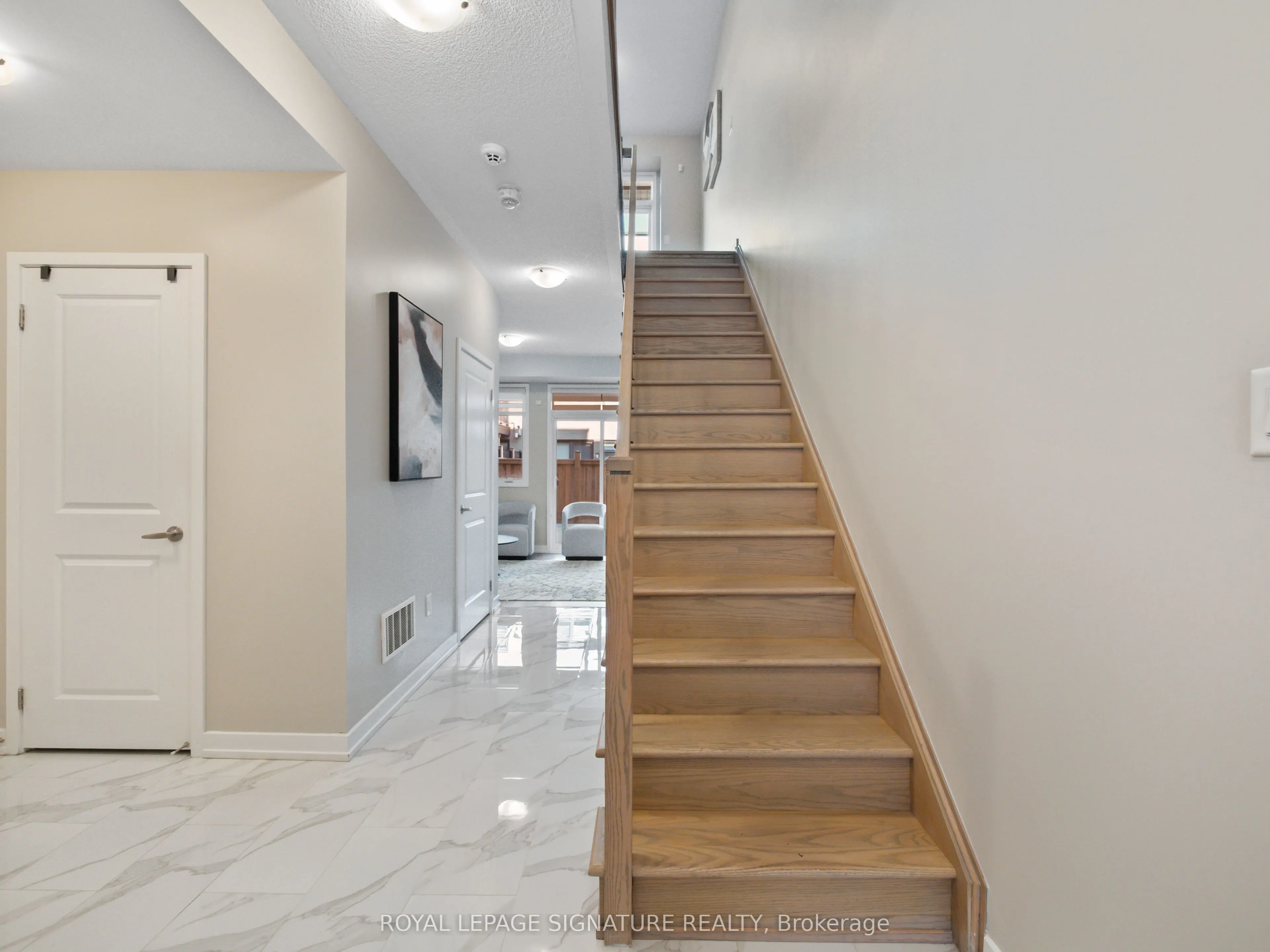 217 Huguenot Road