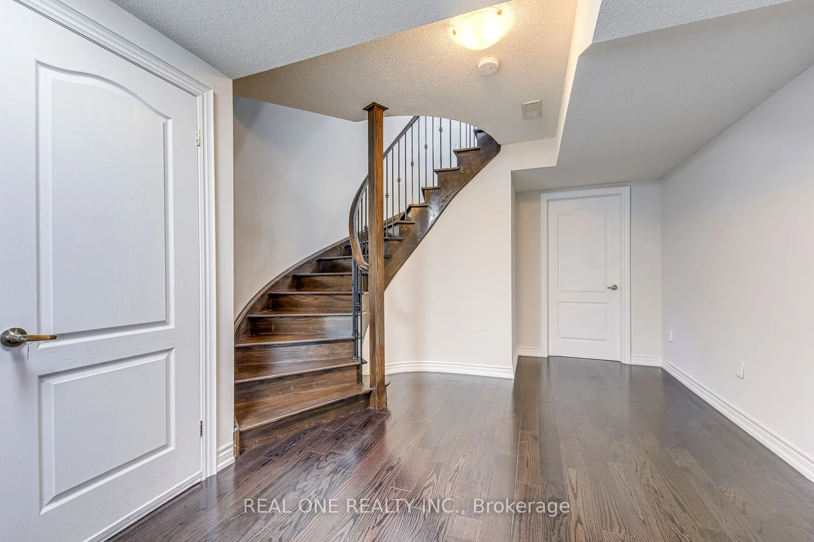 1342 Kestell Boulevard