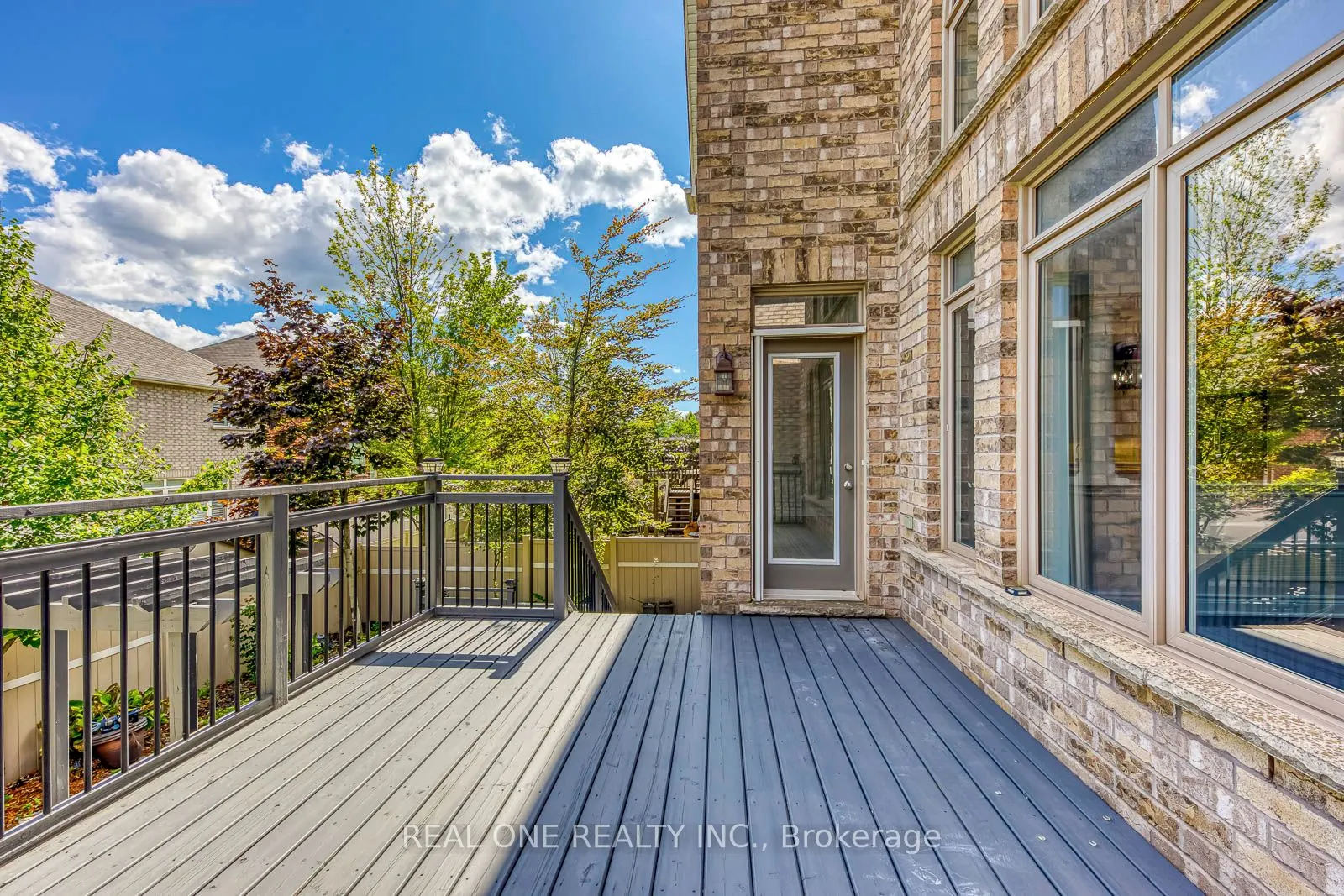 1342 Kestell Boulevard
