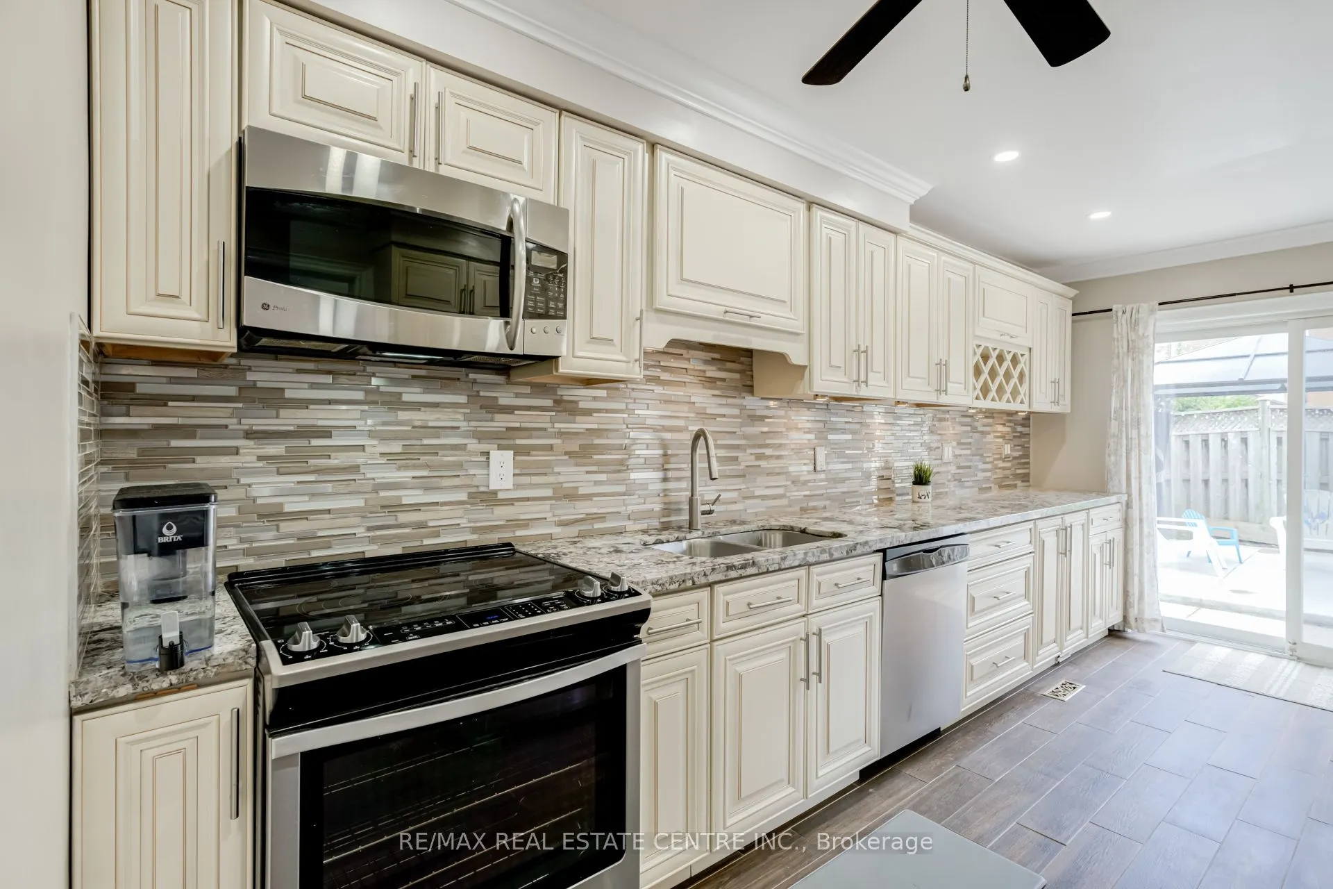 18 Richwood Crescent