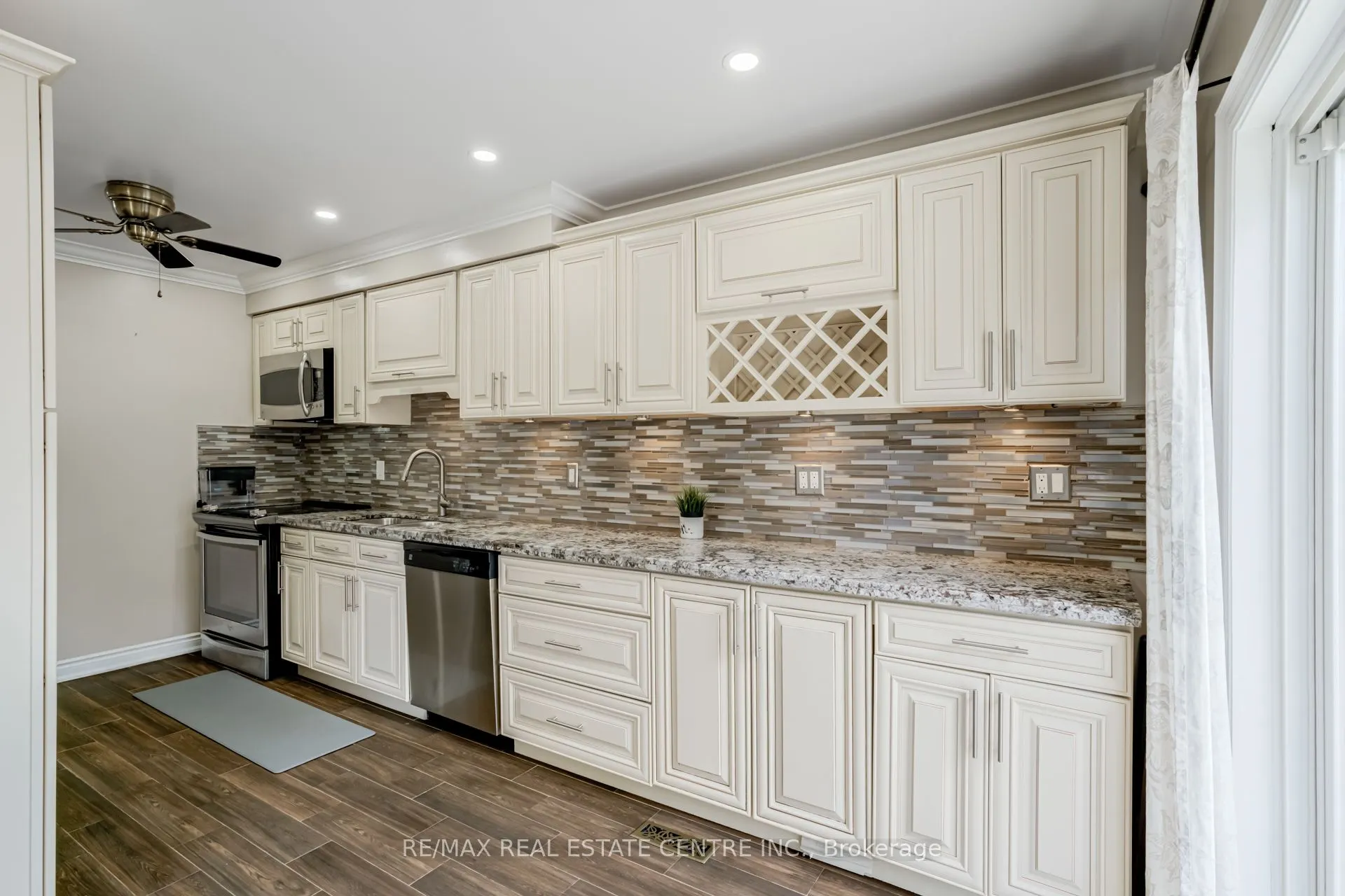 18 Richwood Crescent