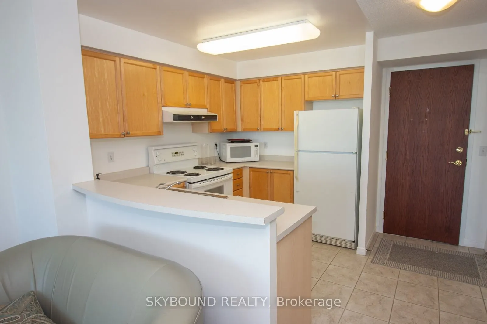 2545 Erin Centre Boulevard, #806