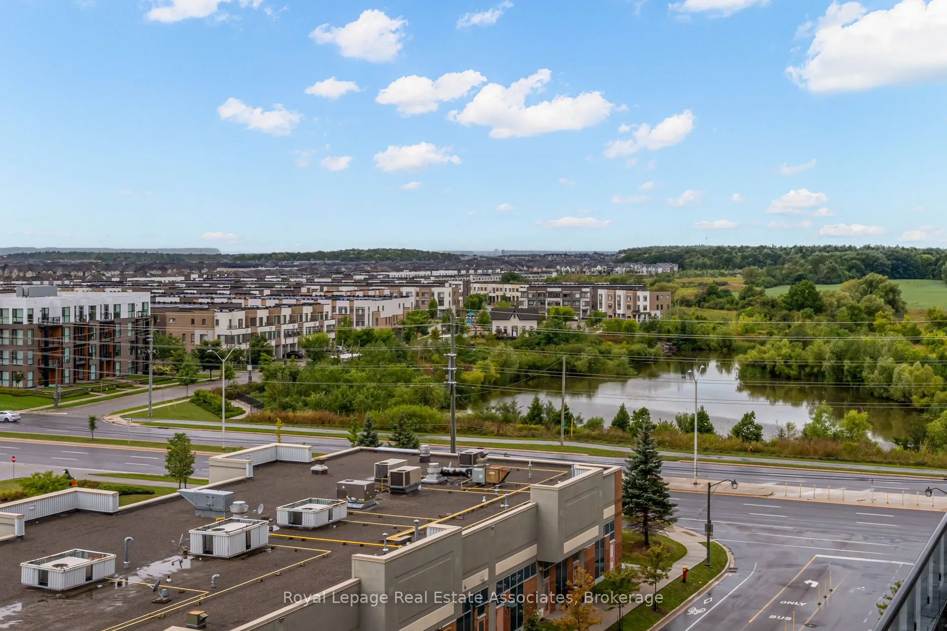 2481 Taunton Road, #607