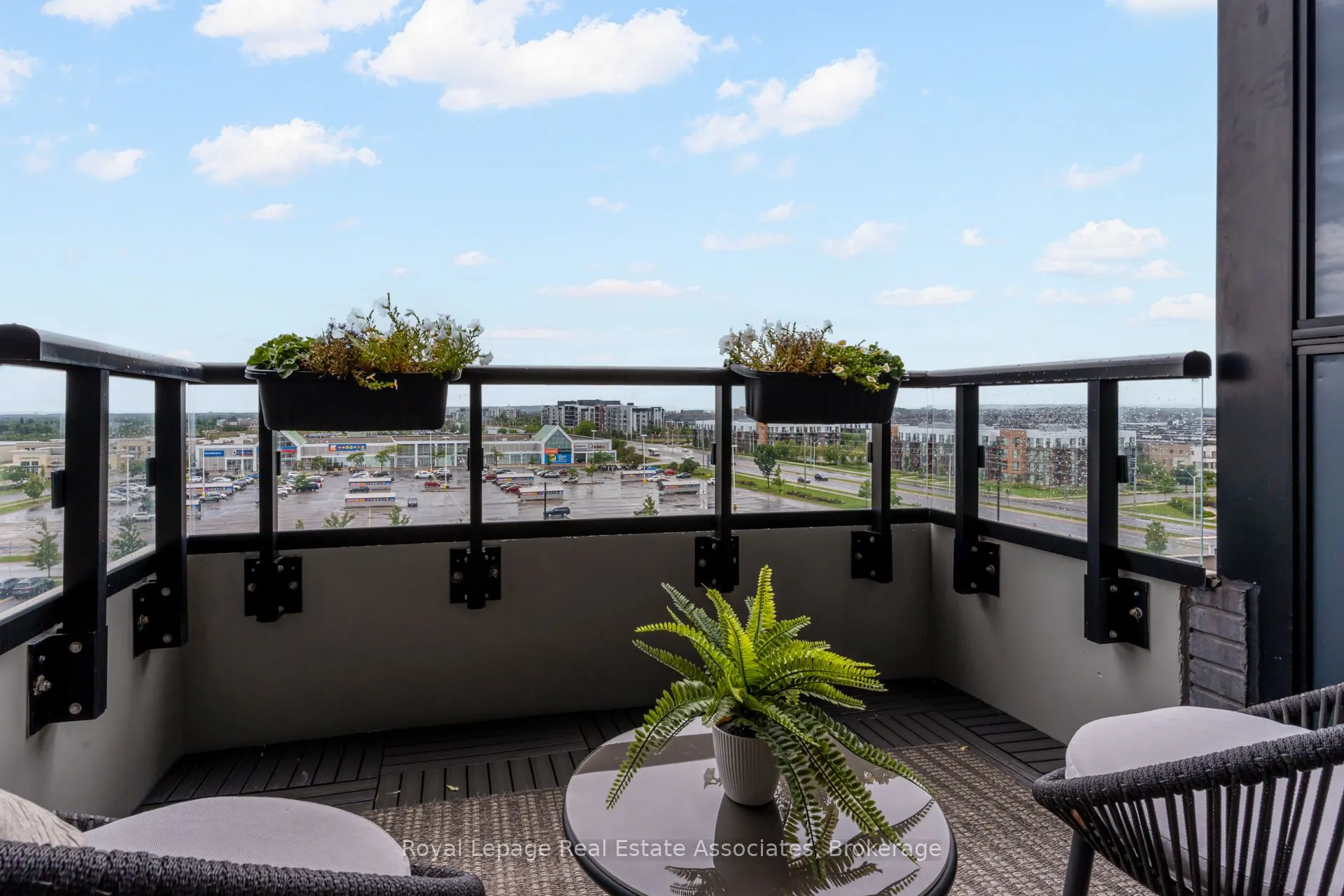 2481 Taunton Road, #607