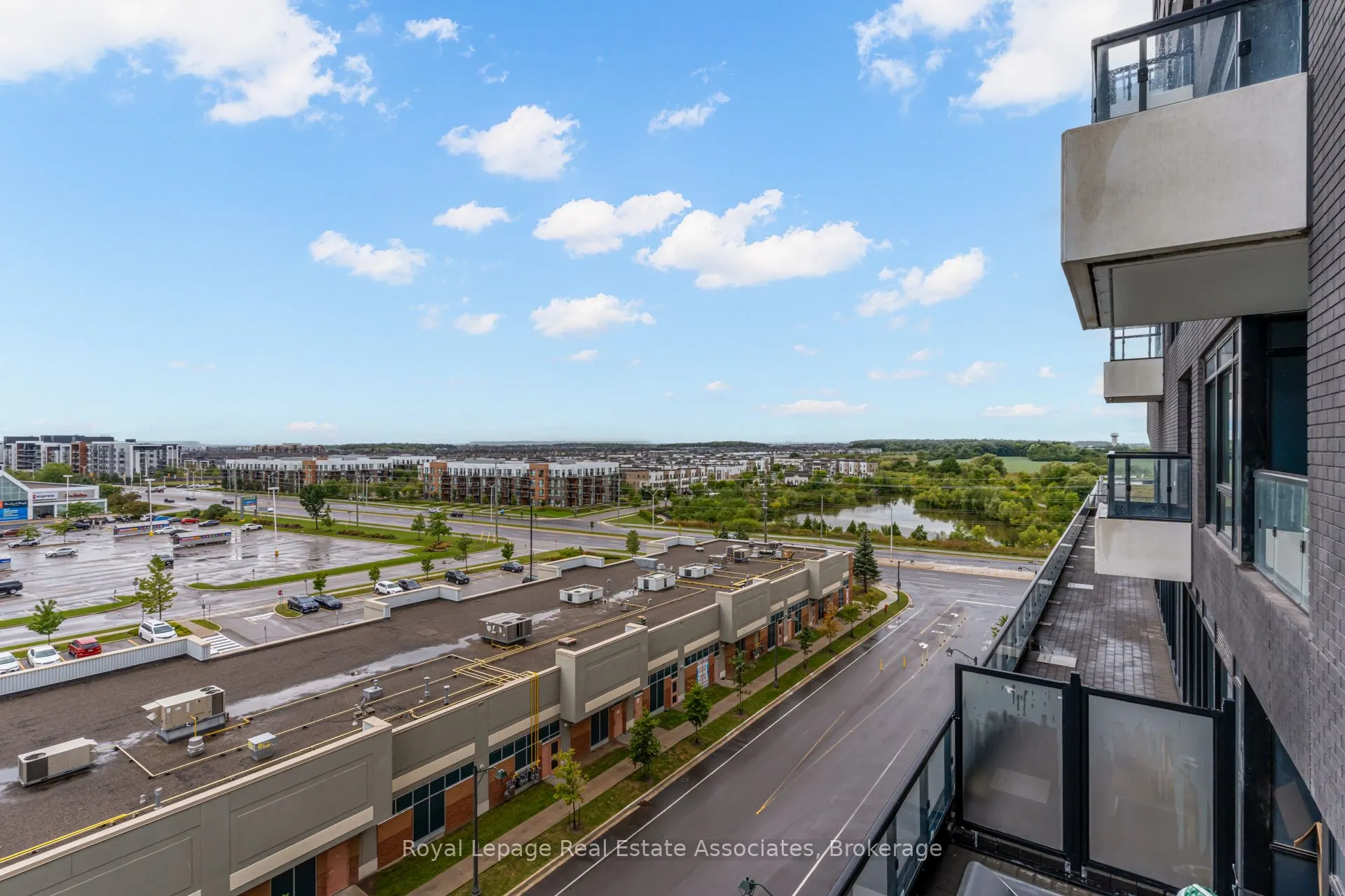 2481 Taunton Road, #607