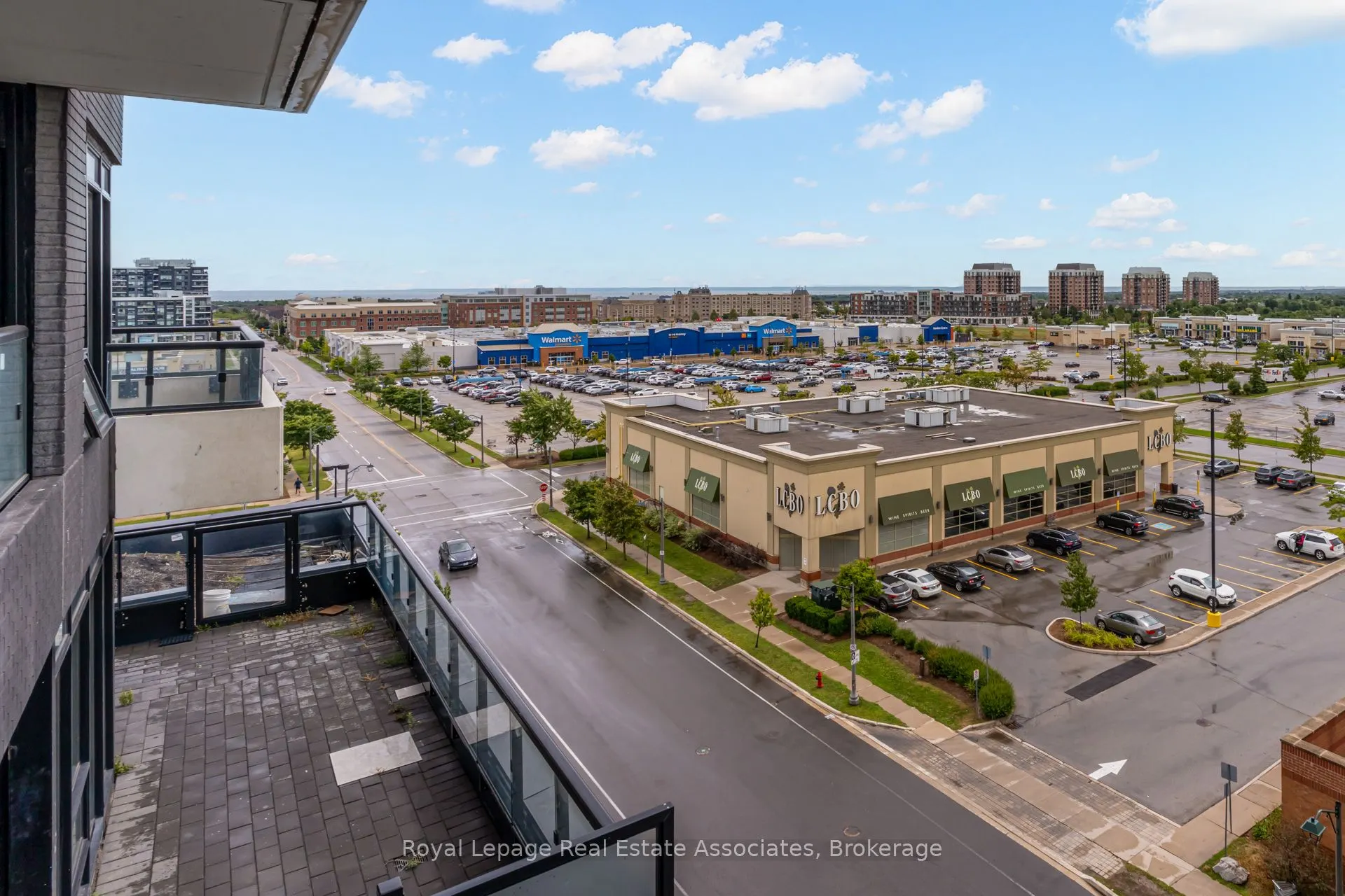 2481 Taunton Road, #607