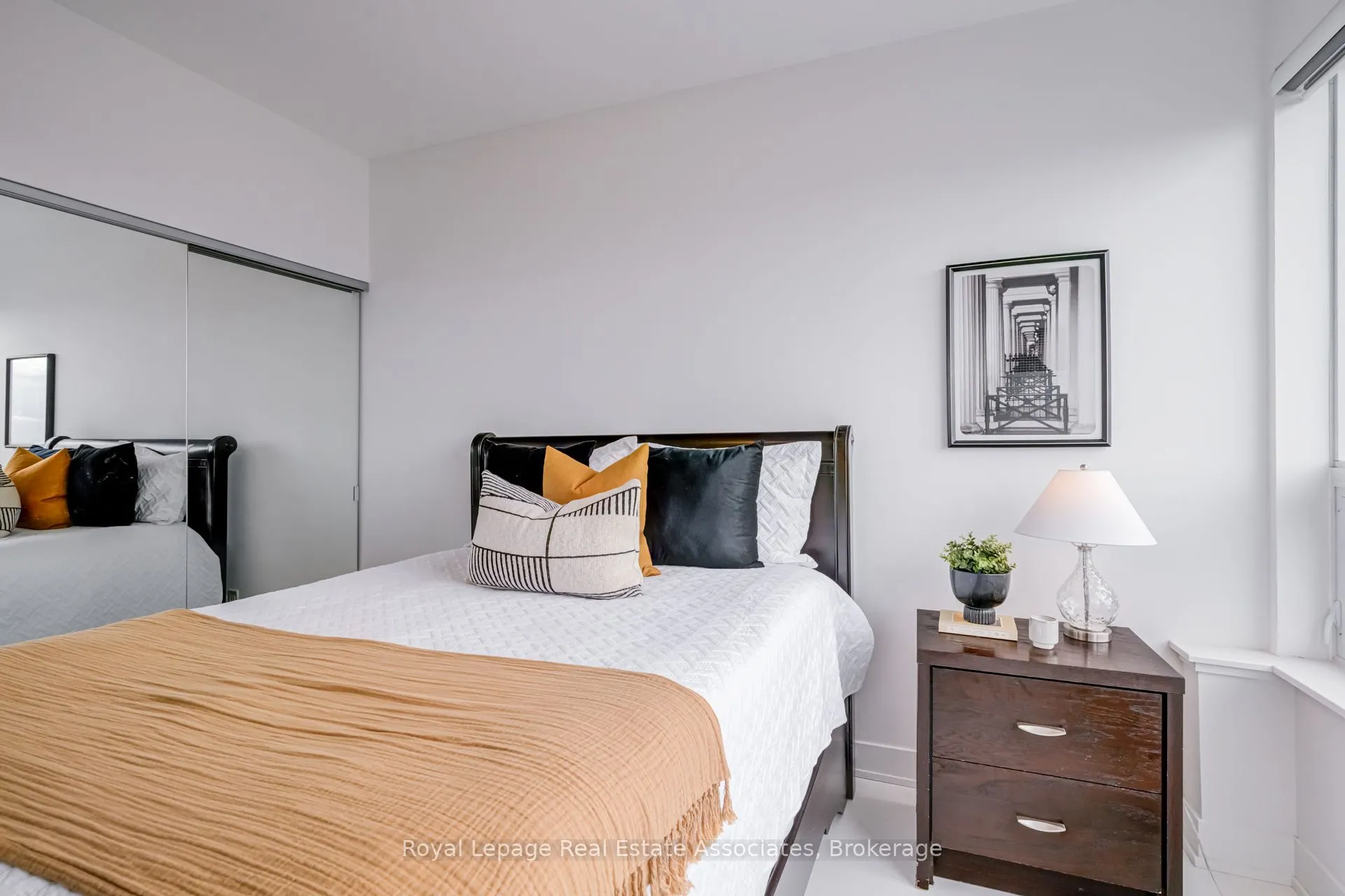 2481 Taunton Road, #607