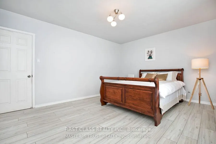 2910 Keele Street, #7