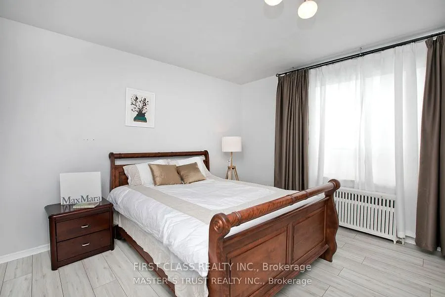 2910 Keele Street, #7