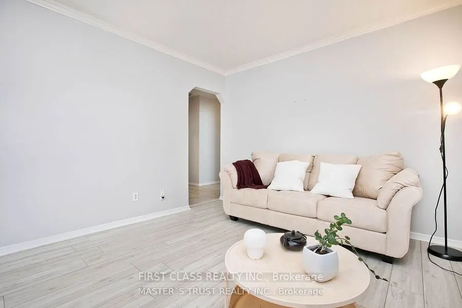 2910 Keele Street, #7