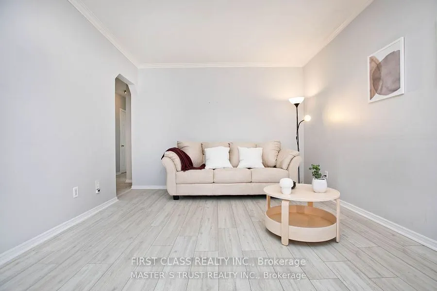 2910 Keele Street, #7