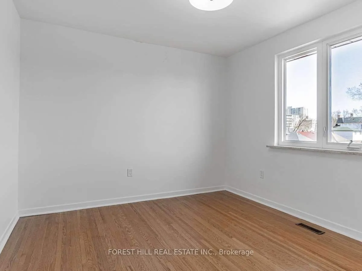 80 Belgravia Avenue, #A