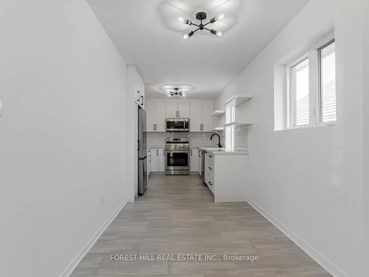 80 Belgravia Avenue, #A