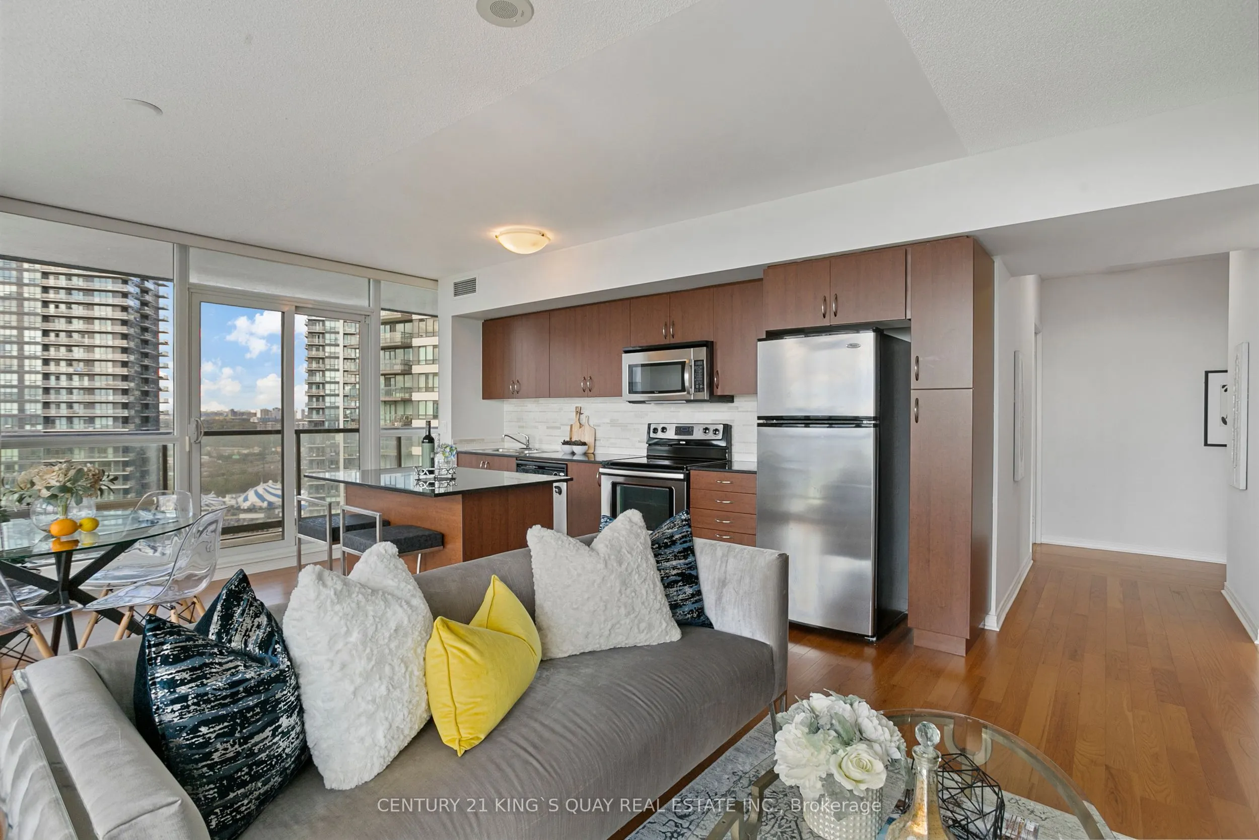 2240 Lake Shore Boulevard W, #2904