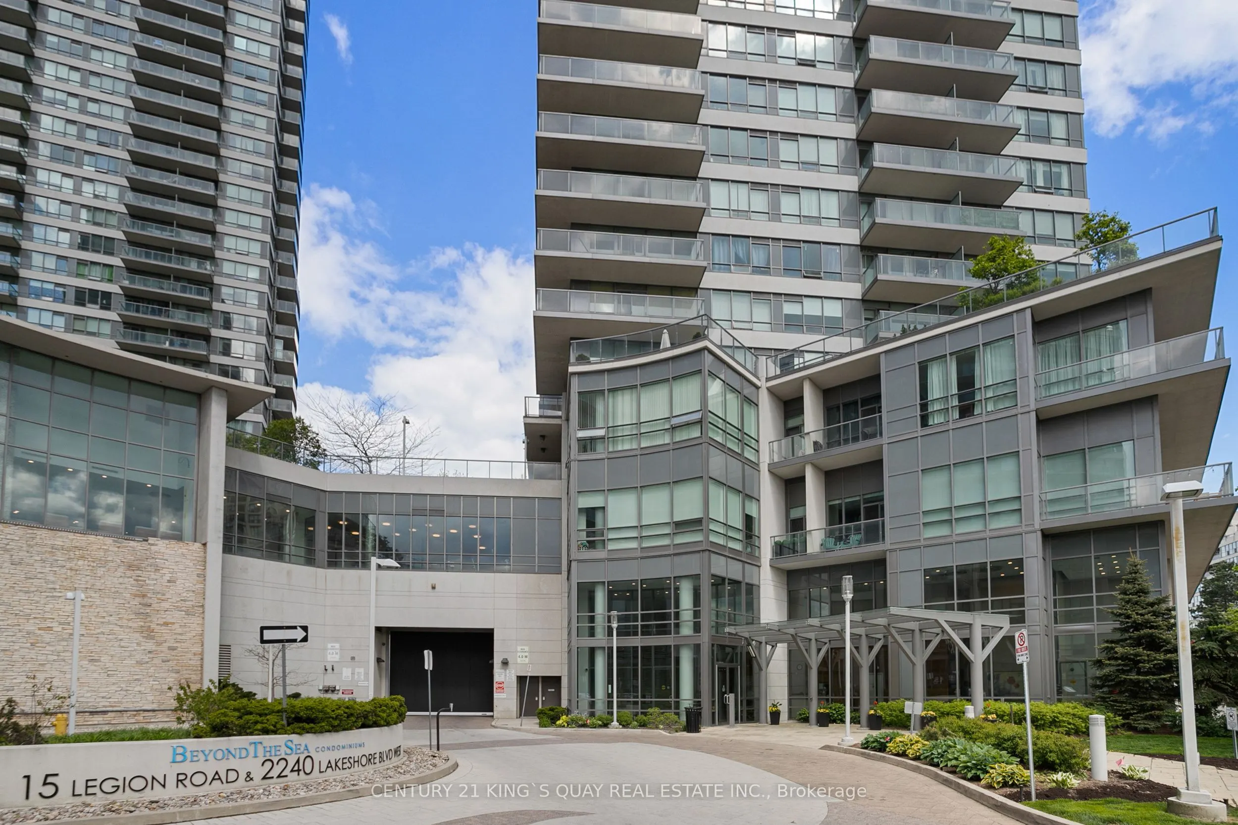 2240 Lake Shore Boulevard W, #2904