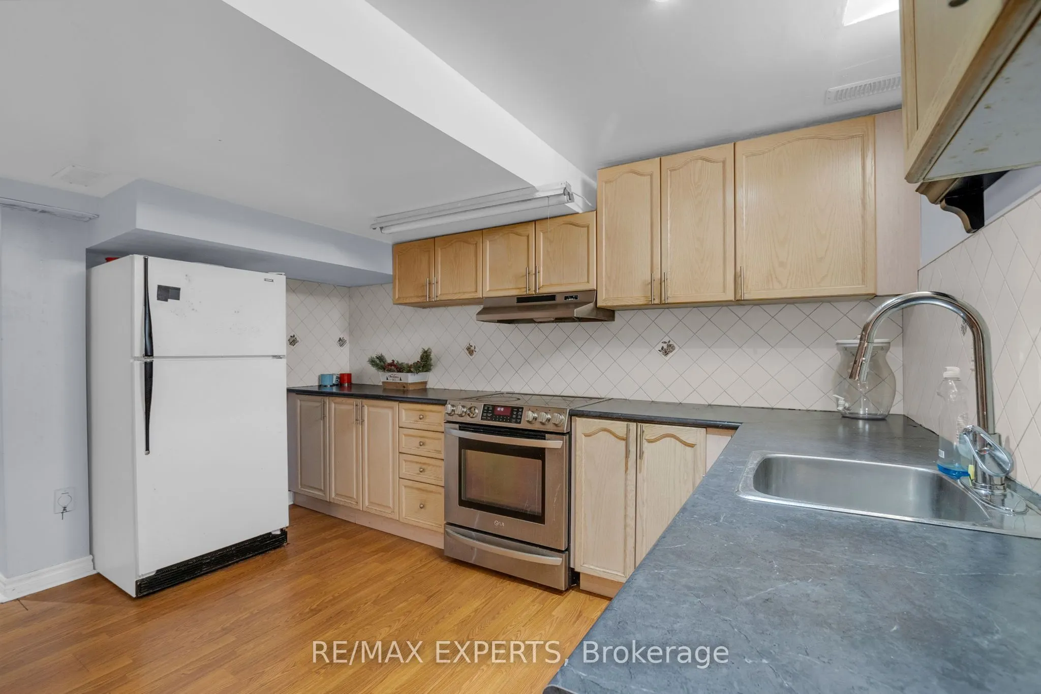 35 Duffield Road N