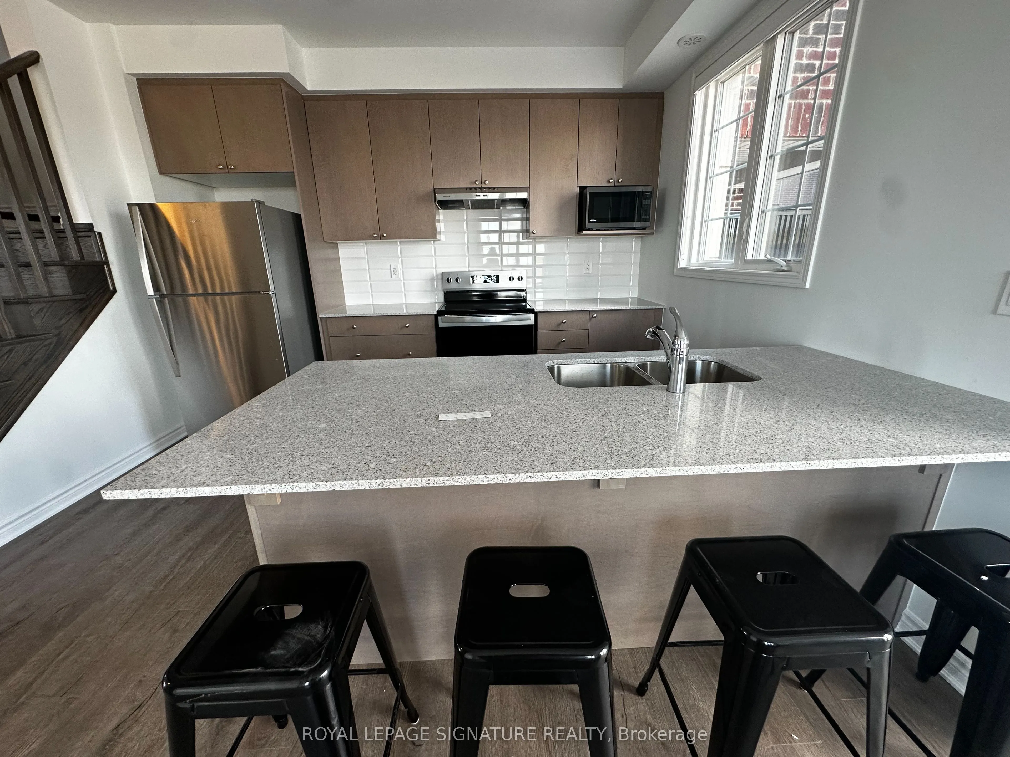1259 Lily Crescent, #15