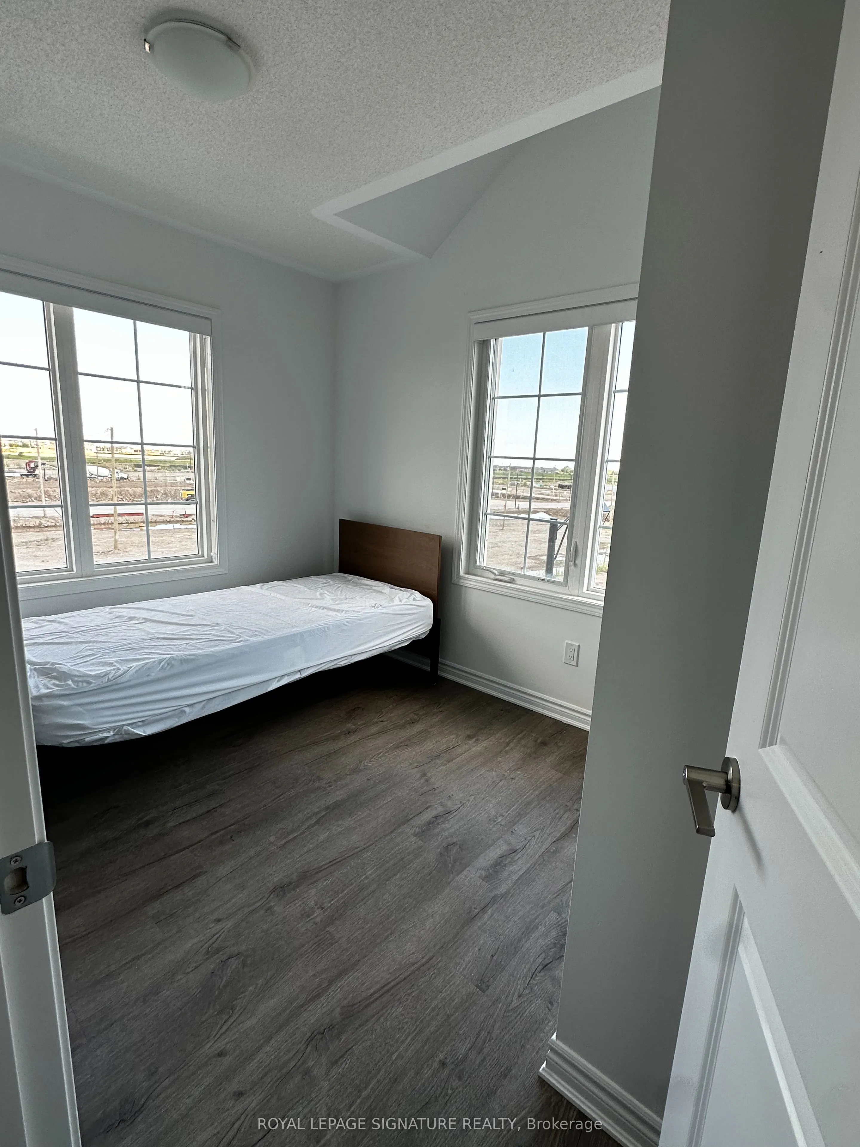 1259 Lily Crescent, #15