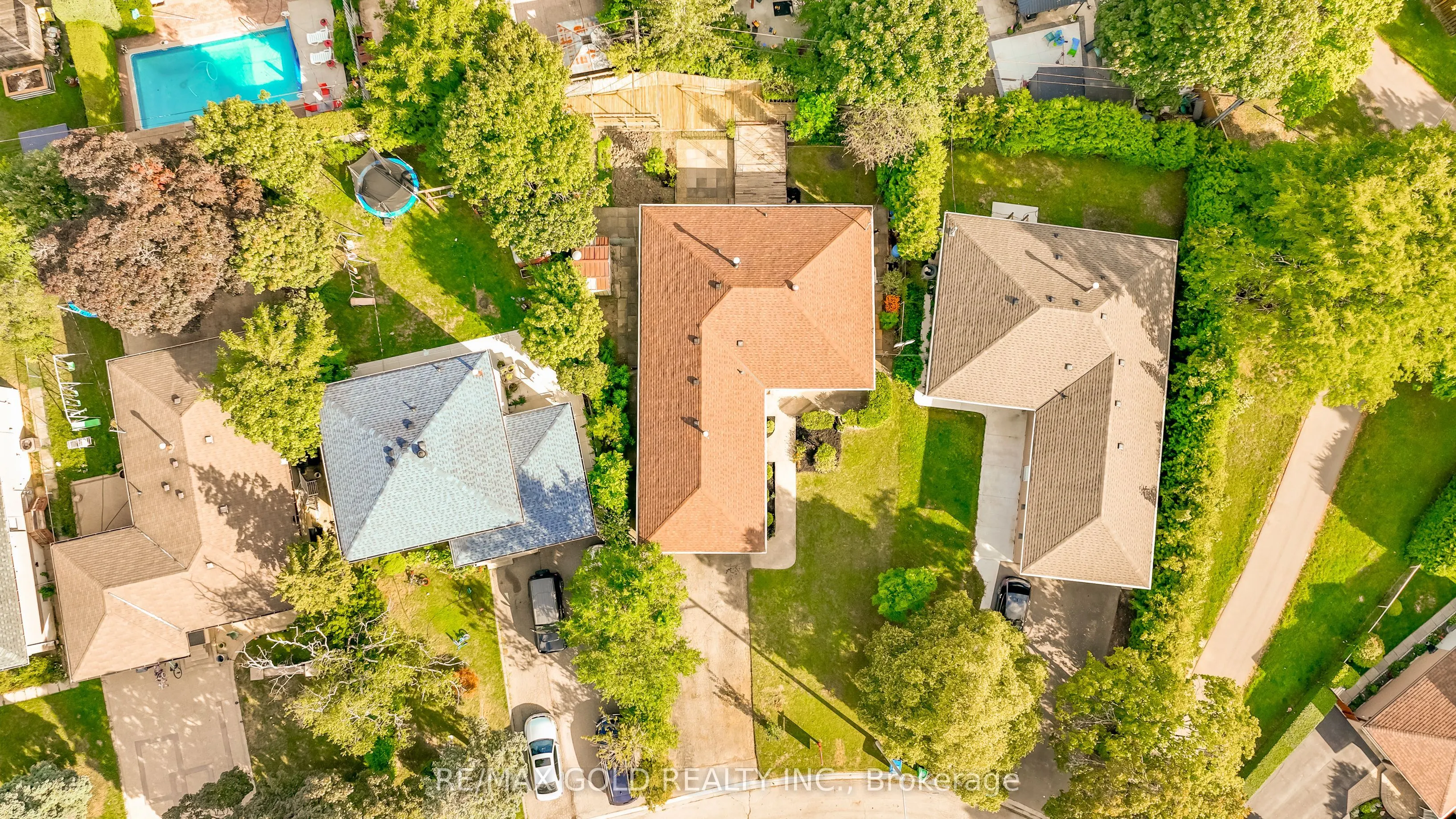 18 Dunbarton Crescent