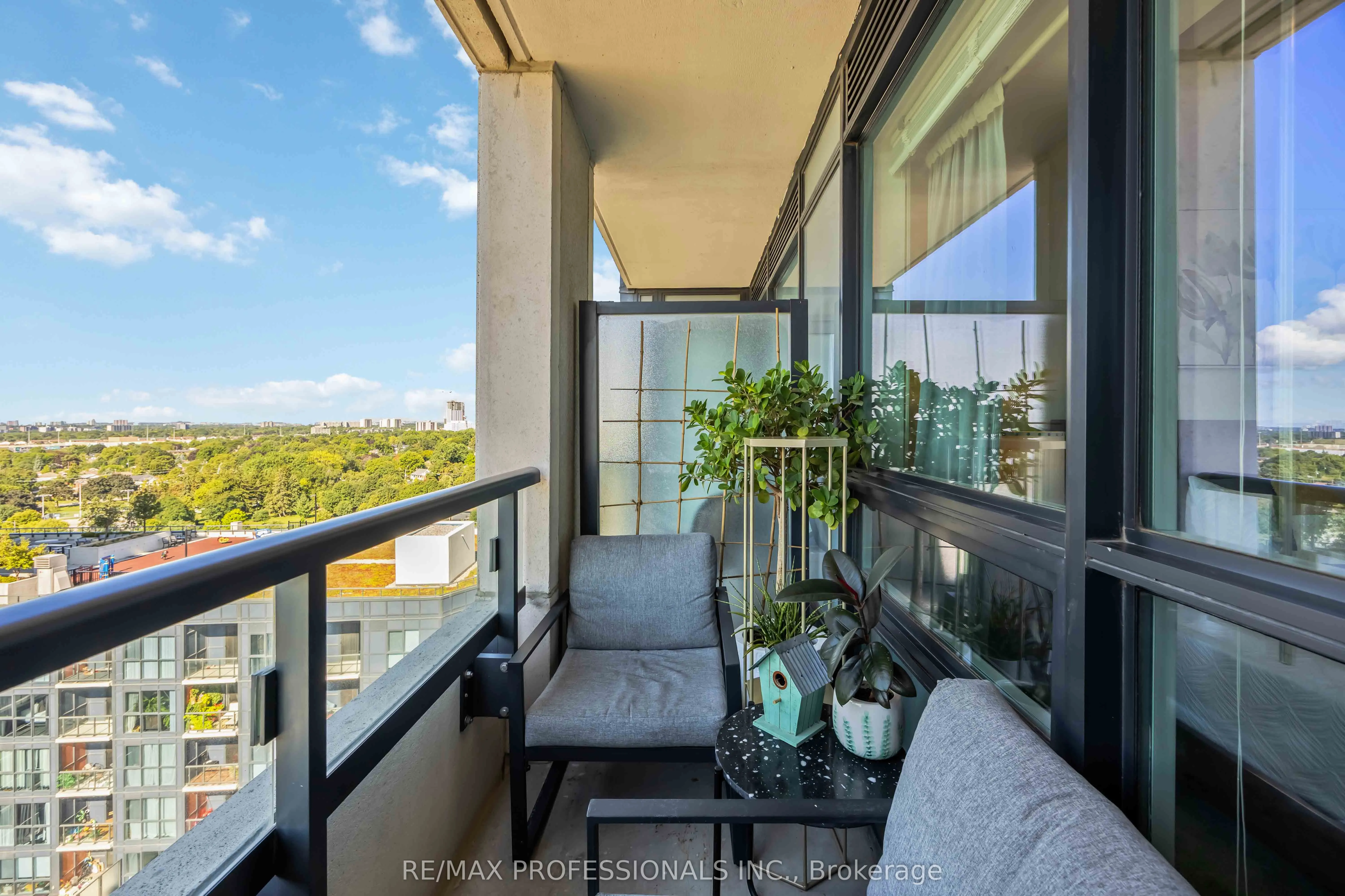 20 Thomas Riley Road W, #1310