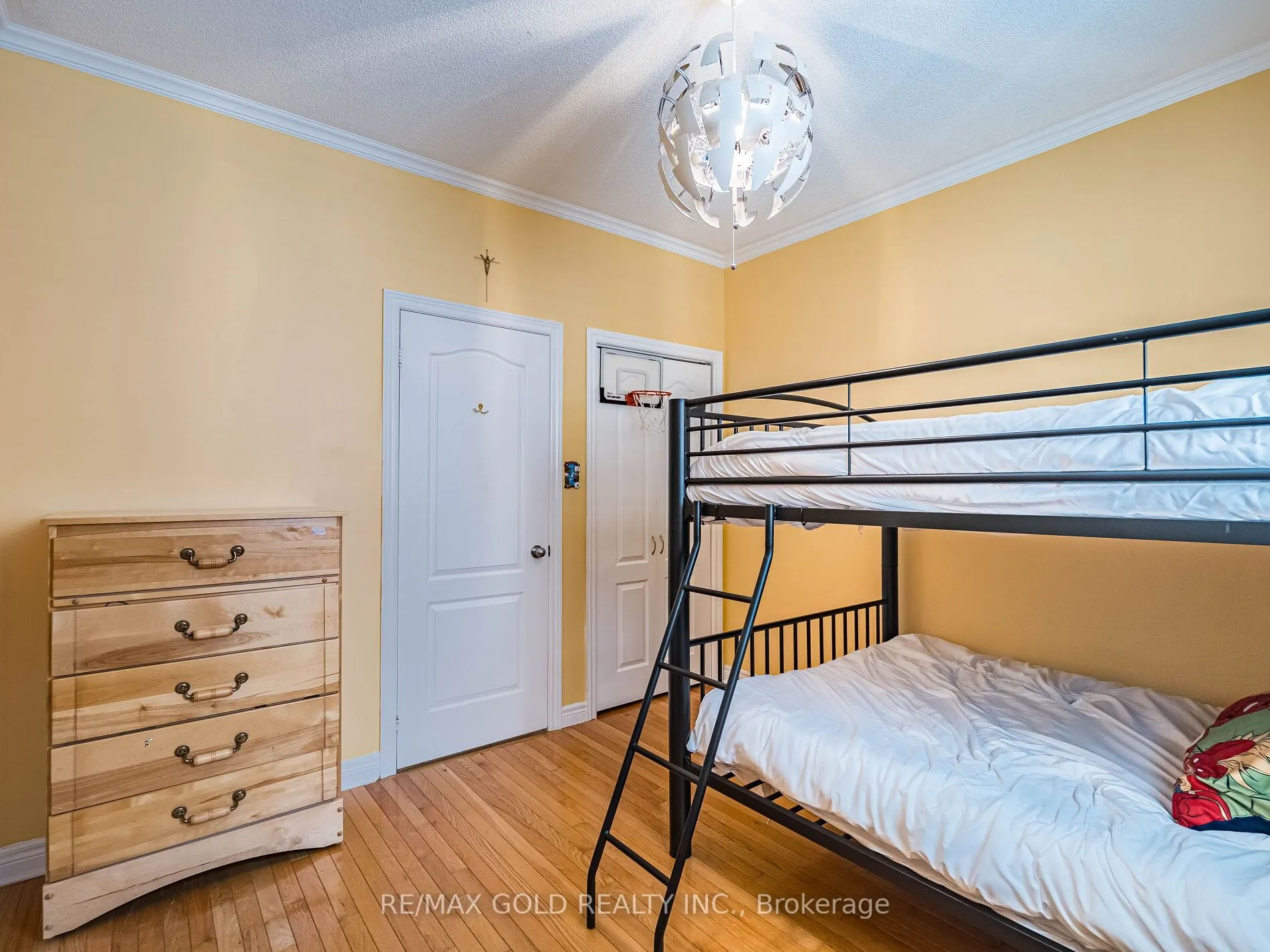12 Twin Willow Crescent