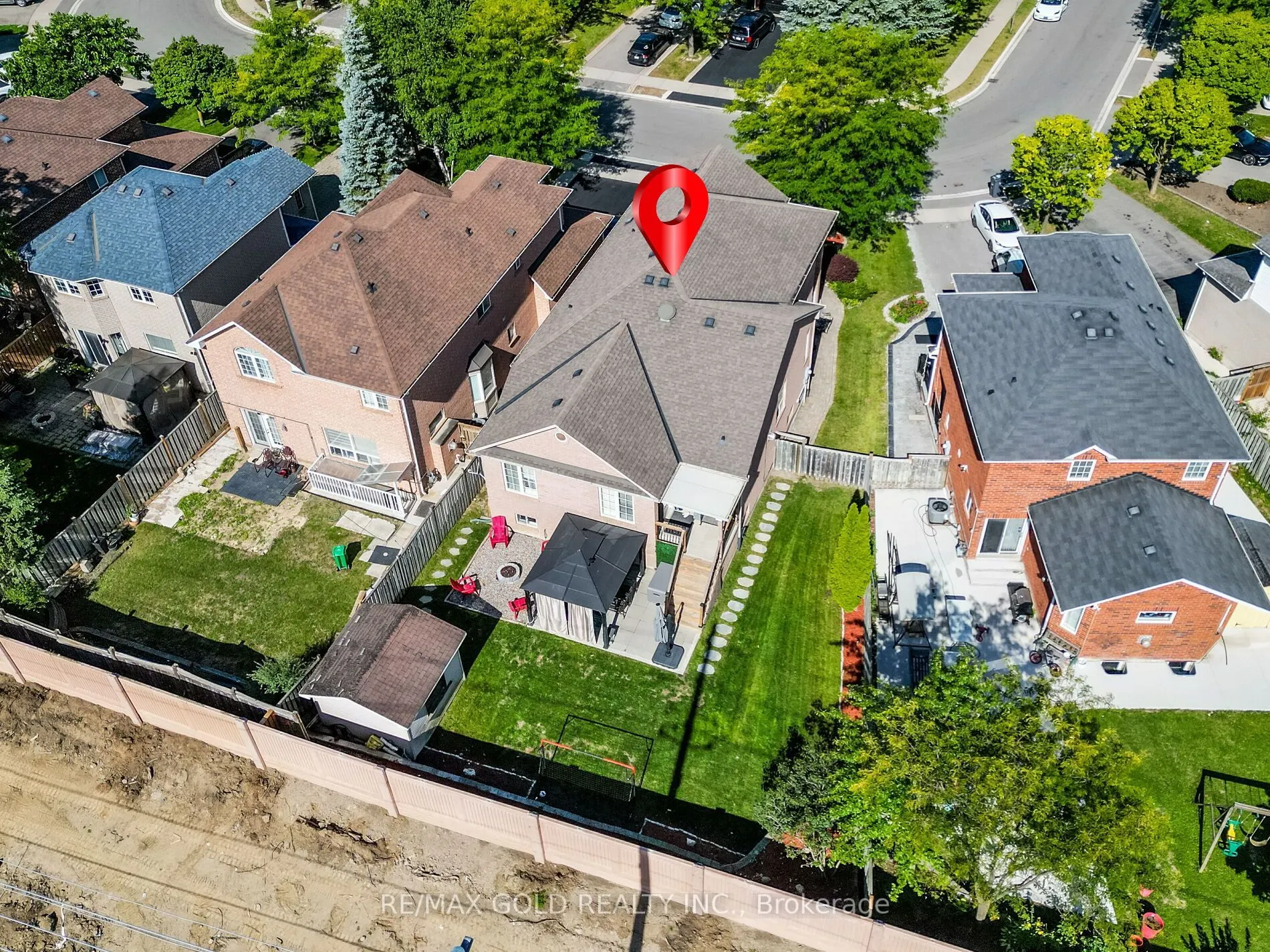 12 Twin Willow Crescent