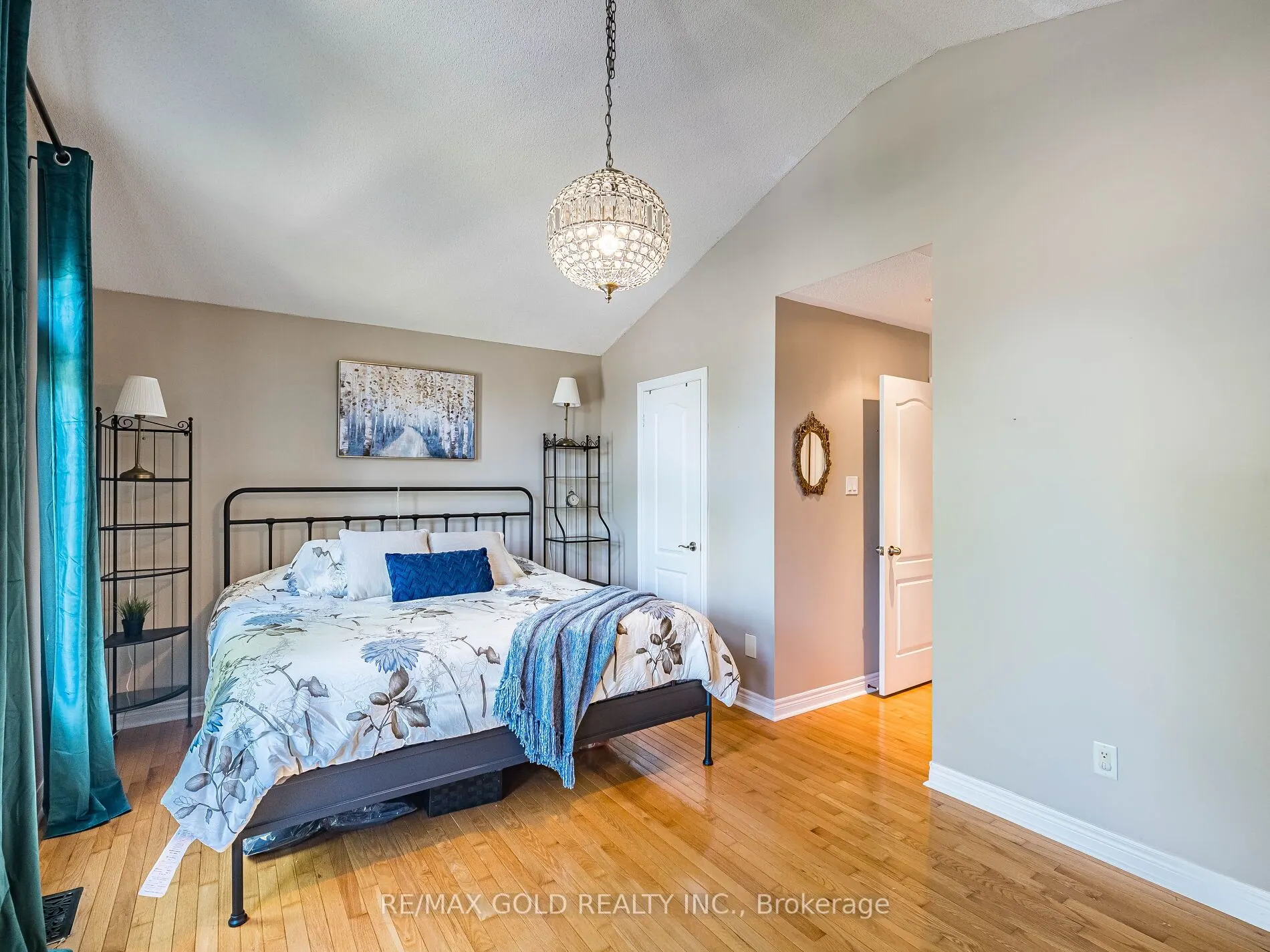 12 Twin Willow Crescent